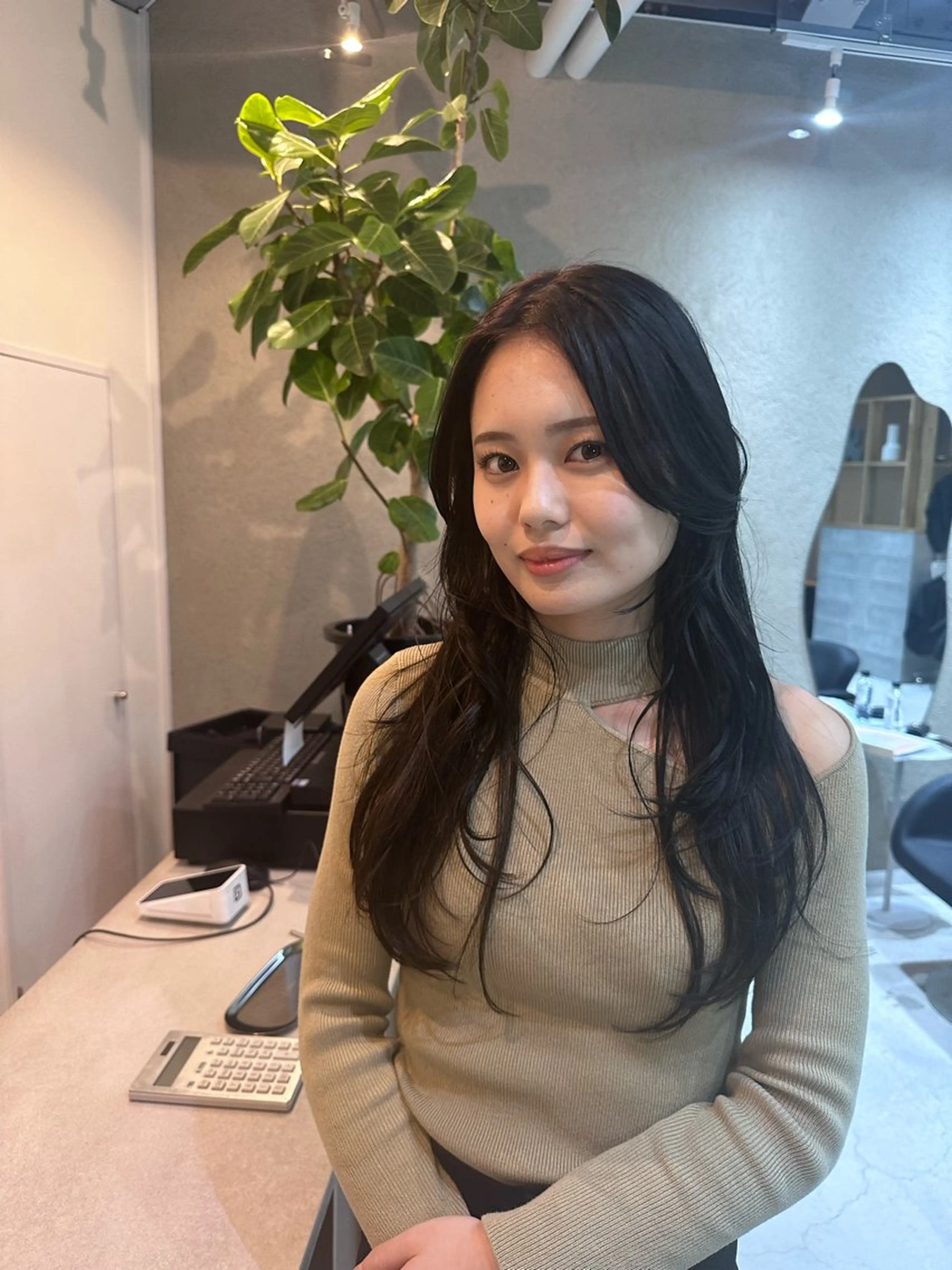 ロング カラー ［  ］Shiro所属・Shiro RENのヘアスタイル