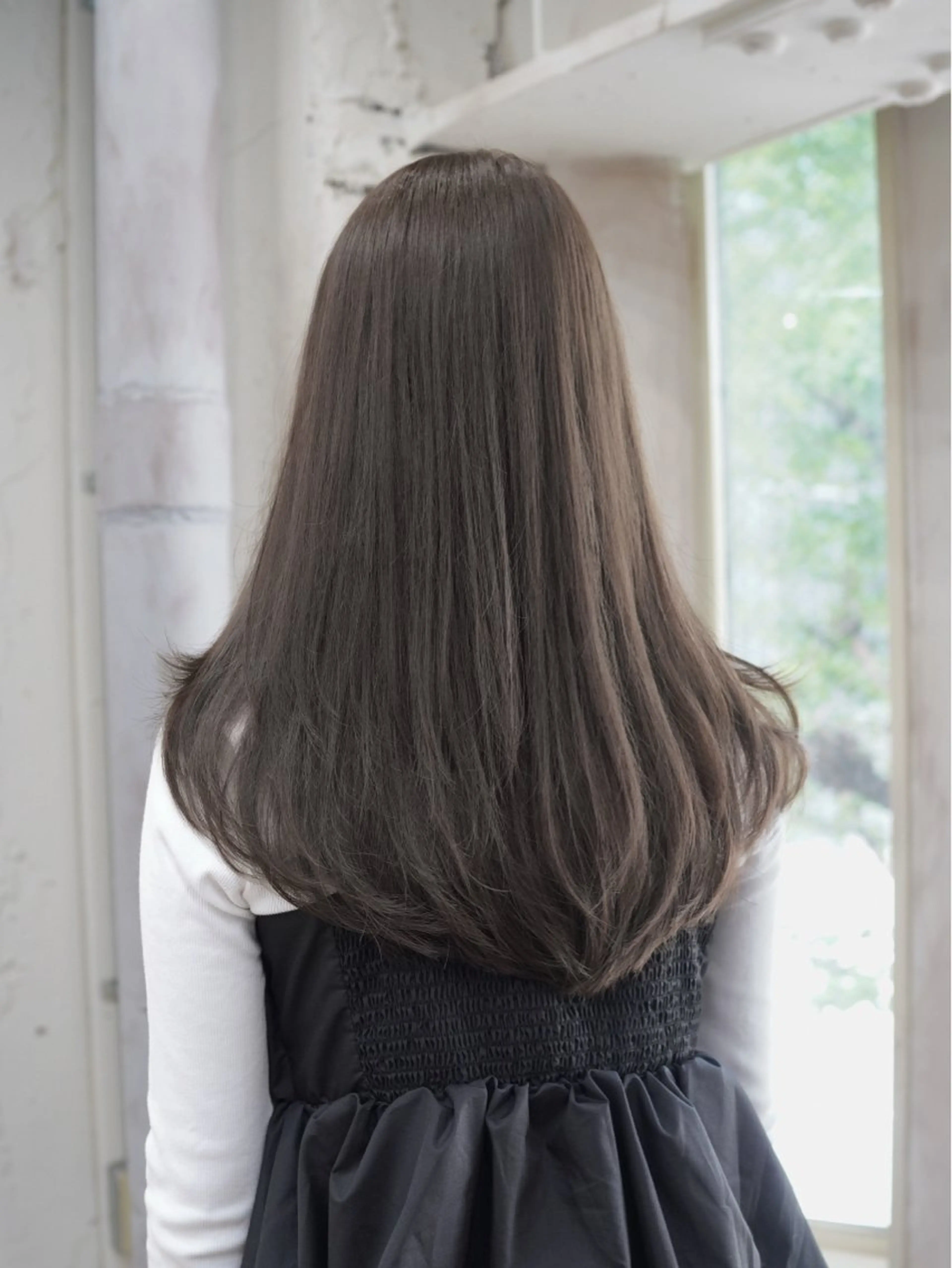 ロング カラー ベージュカラー レイヤーカット 似合わせカット カット ヘアカラー レイヤーカット/ 艶カラー/みらいのヘアスタイル