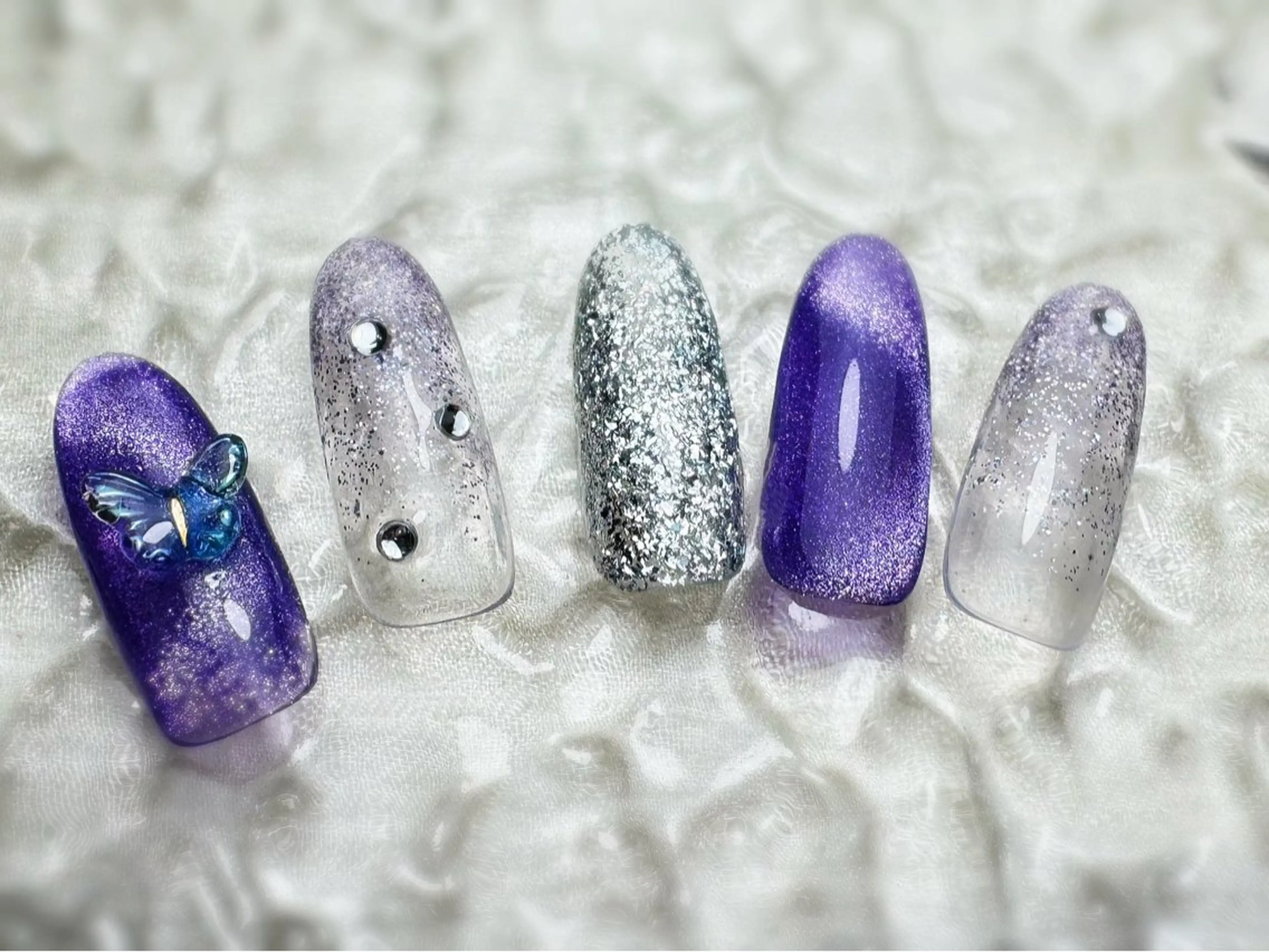 ネイル ハンドネイル マジック ミラーのネイルデザイン