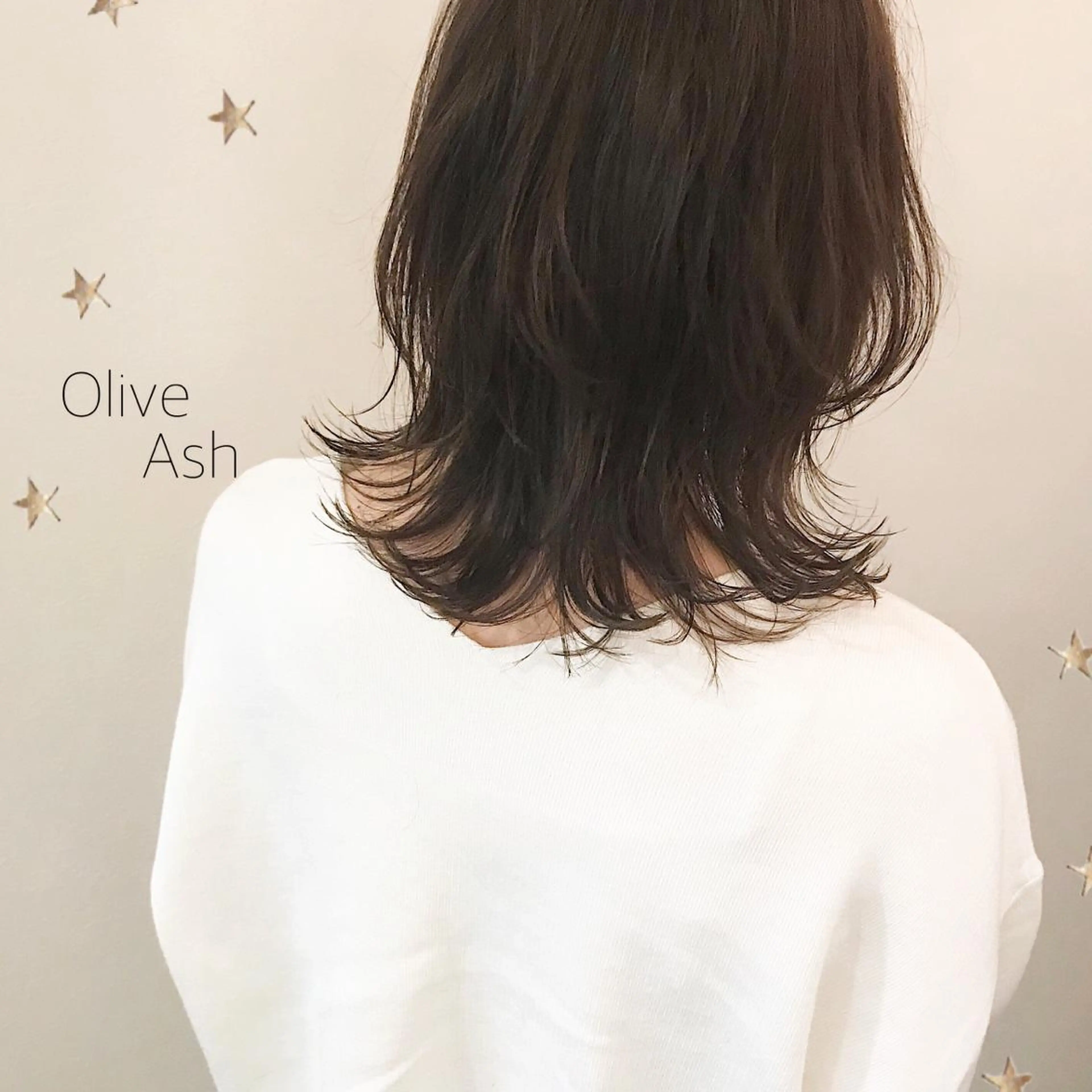 ミディアム カラー 市川 千夏のヘアスタイル