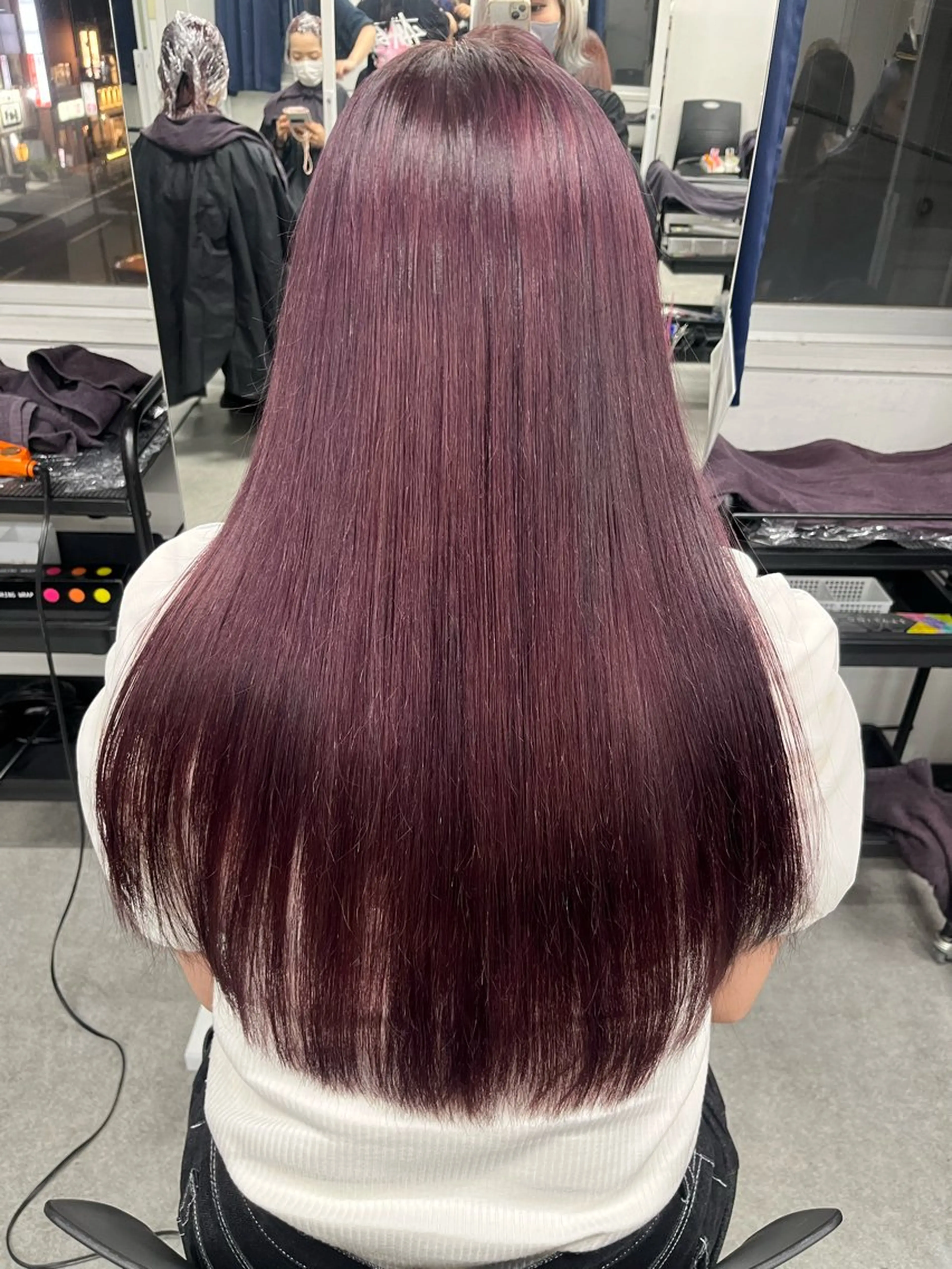 ロング ❤︎ワンホンガーリー なハイトーンヘア❤︎のヘアスタイル