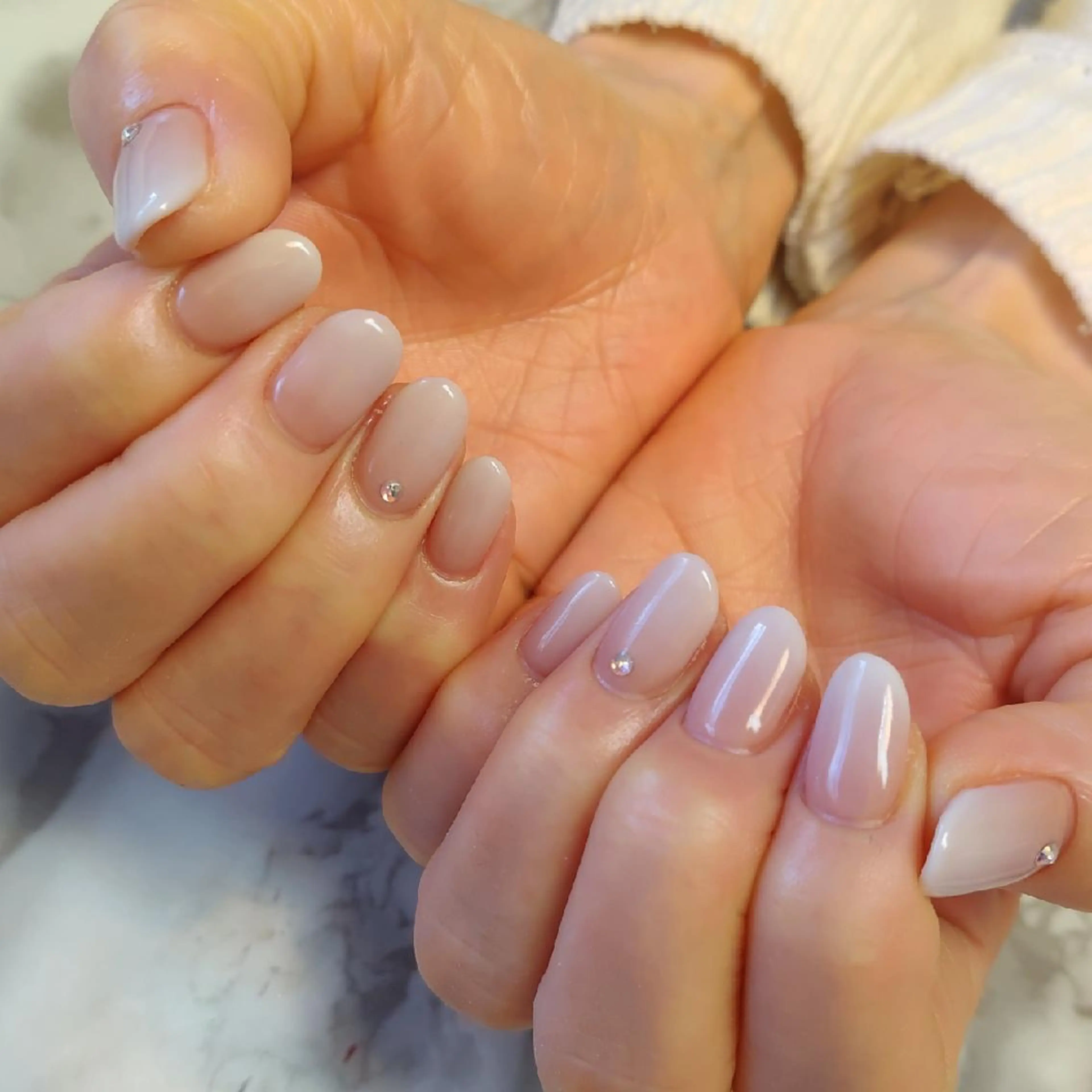 ネイル ジェヌインネイル 河内のネイルデザイン