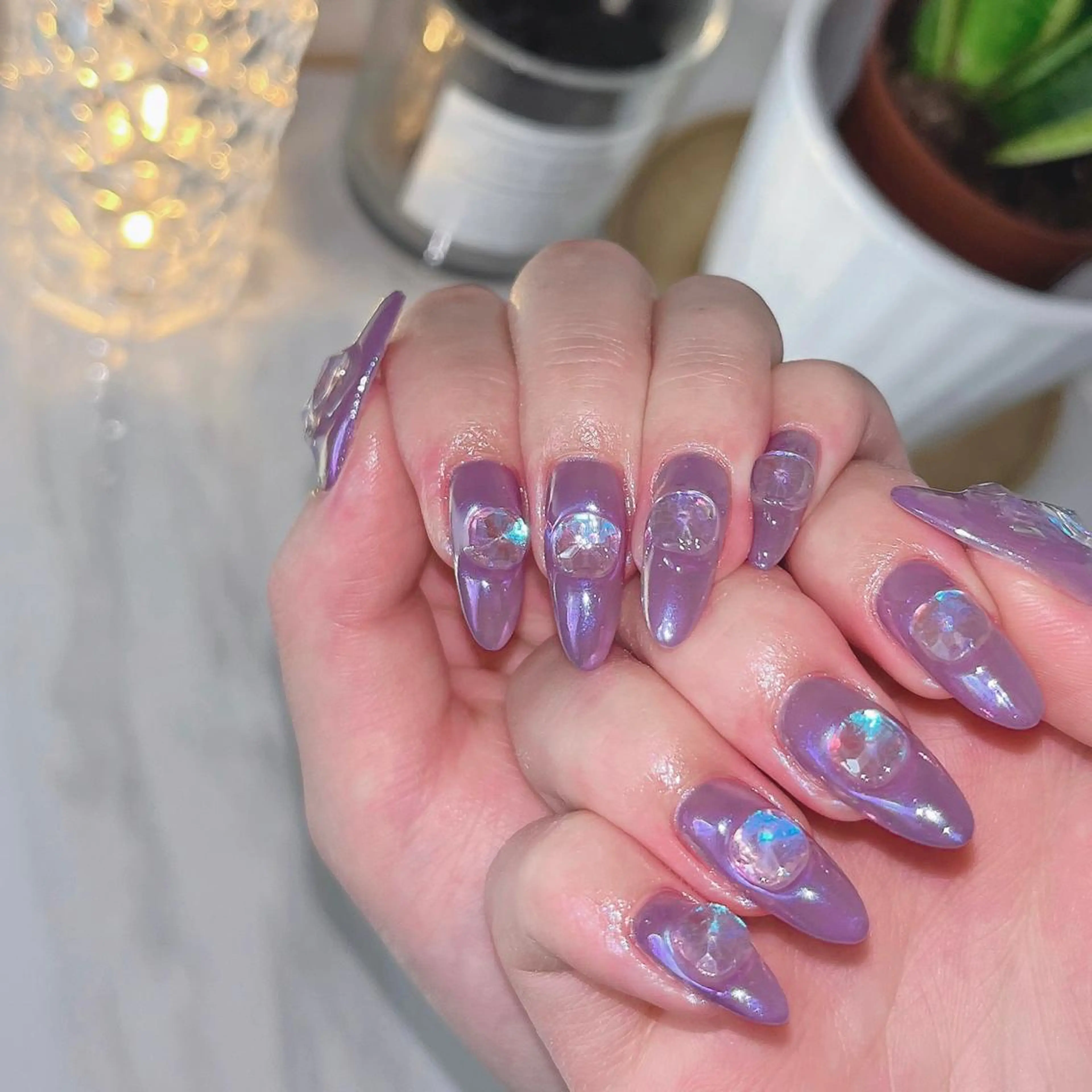 ネイル フットネイル フレンチネイル ジェルネイル ラメ(グリッター) ラメグラデーション ハンドネイル NEO Beauty Salon所属・𝐍𝐄𝐎 𝐉𝐔𝐑𝐈のネイルデザイン