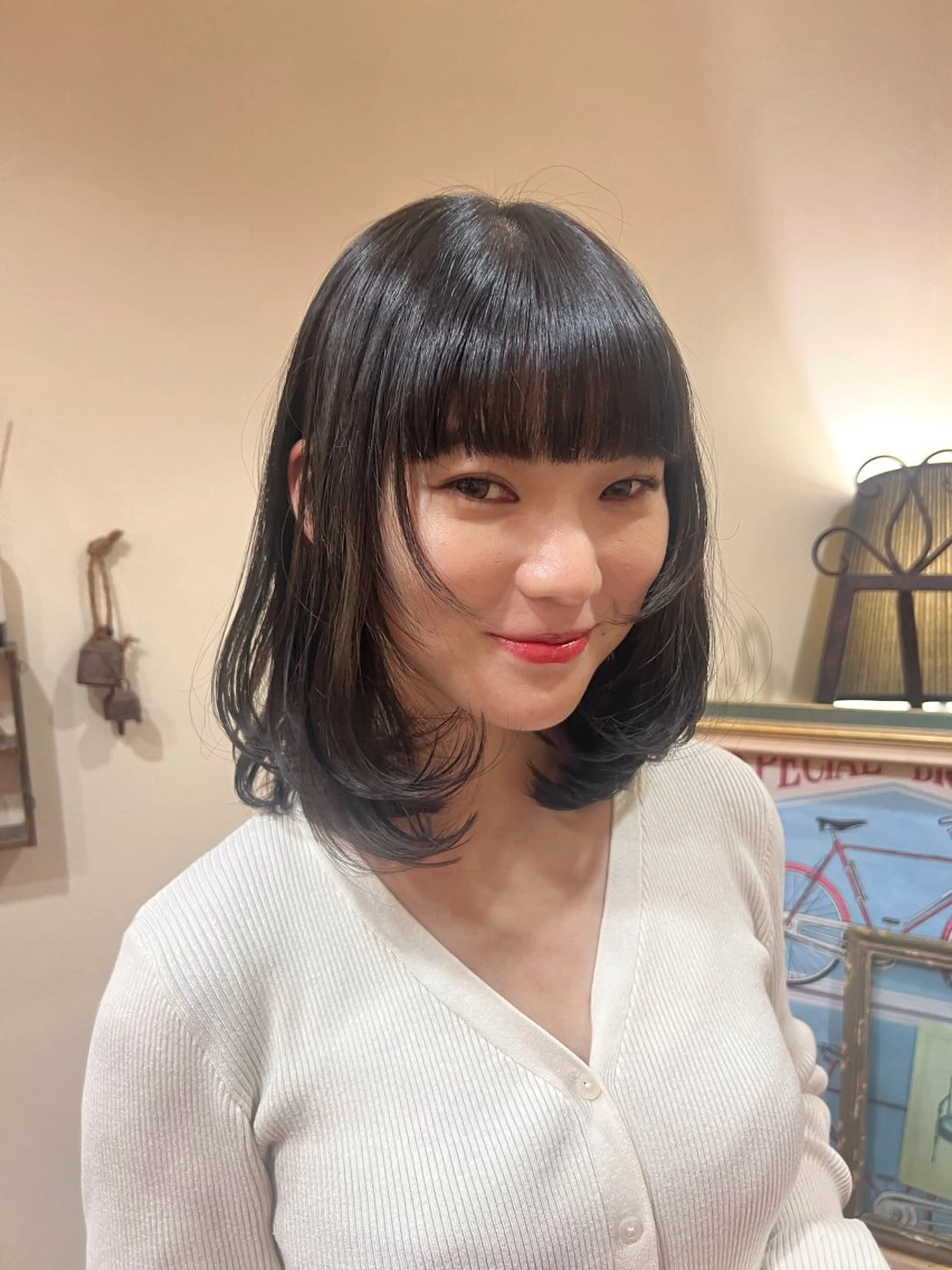 ミディアム カット 縮毛矯正 トリートメント 韓国スタイル🫧 サーシャのヘアスタイル