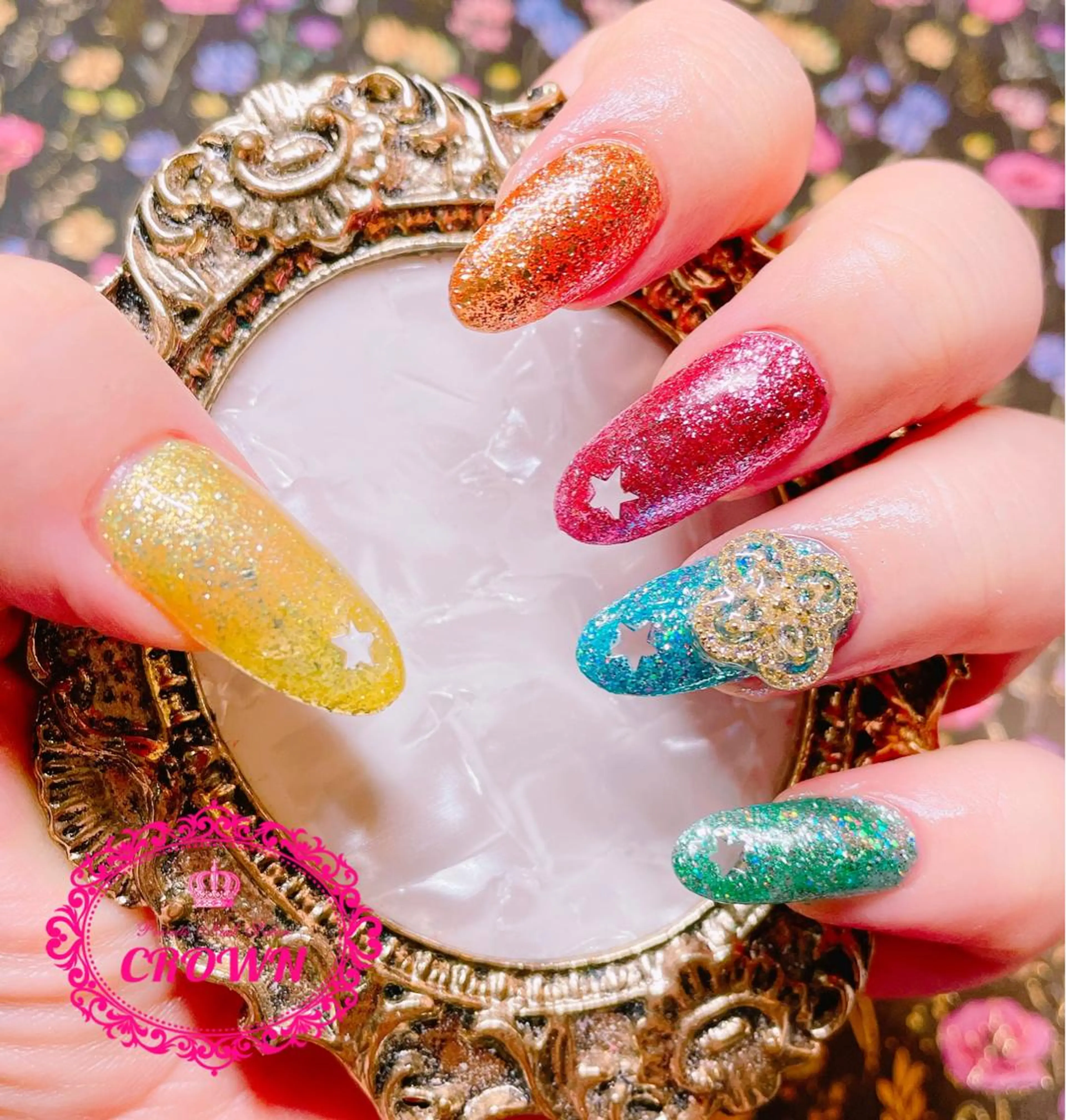 ネイル CROWN プライベートサロンのネイルデザイン