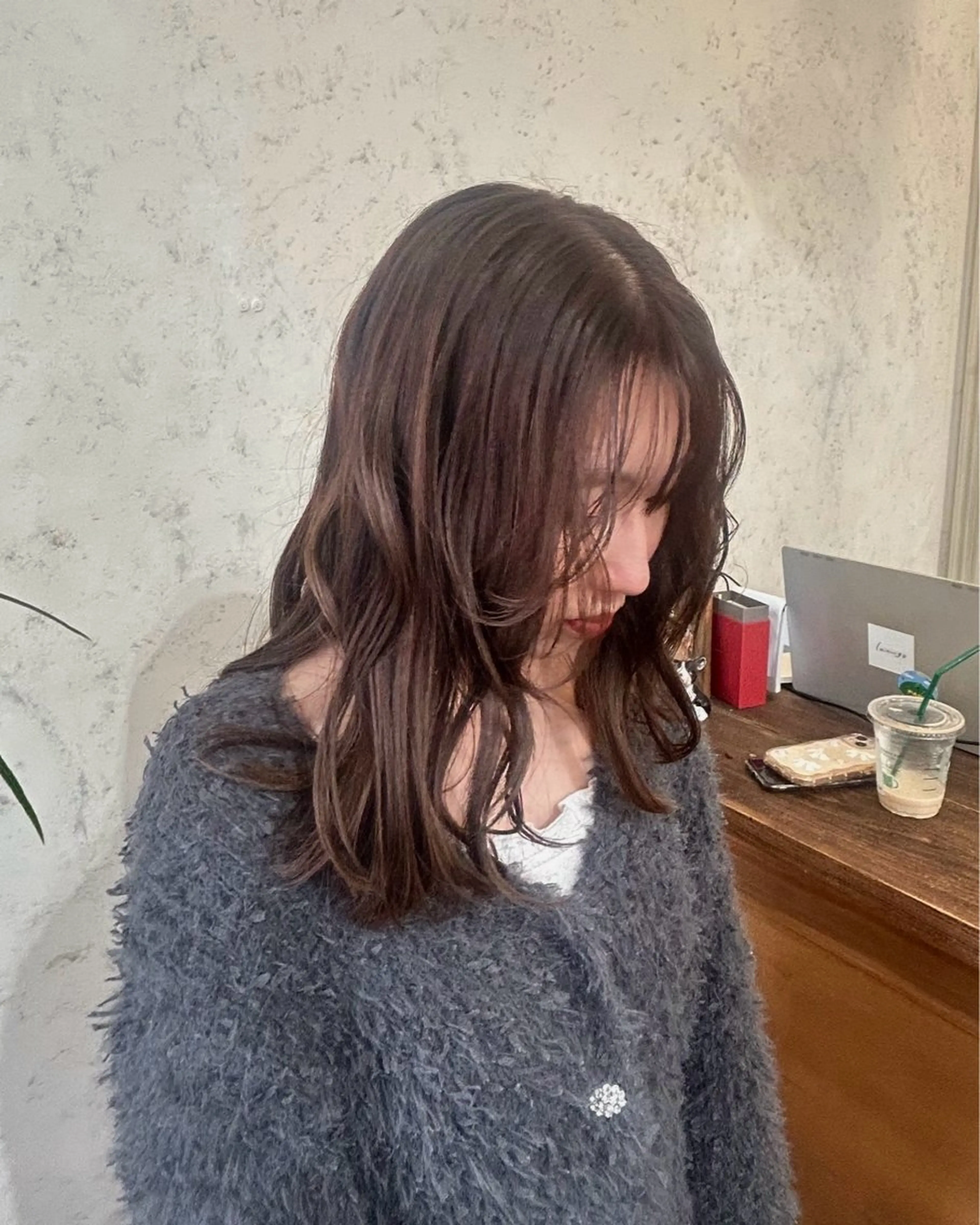 セミロング souq. 小渕 紗香のヘアスタイル