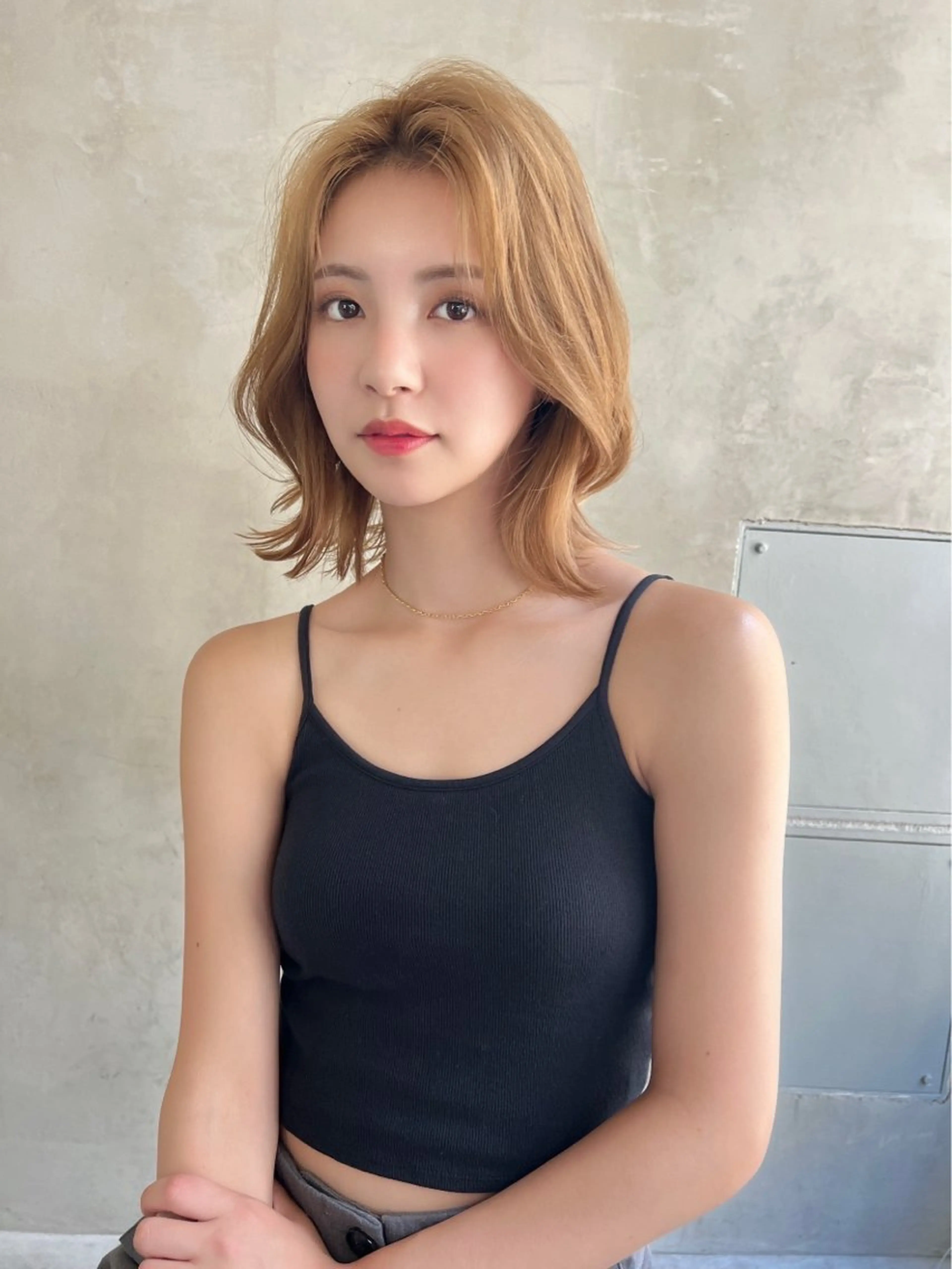 ミディアム カット ヘアカラー トリートメント Ms.CHARM【ミズチャーム】所属・韓国/レイヤーカット 顔周り/廣瀬達哉のヘアスタイル