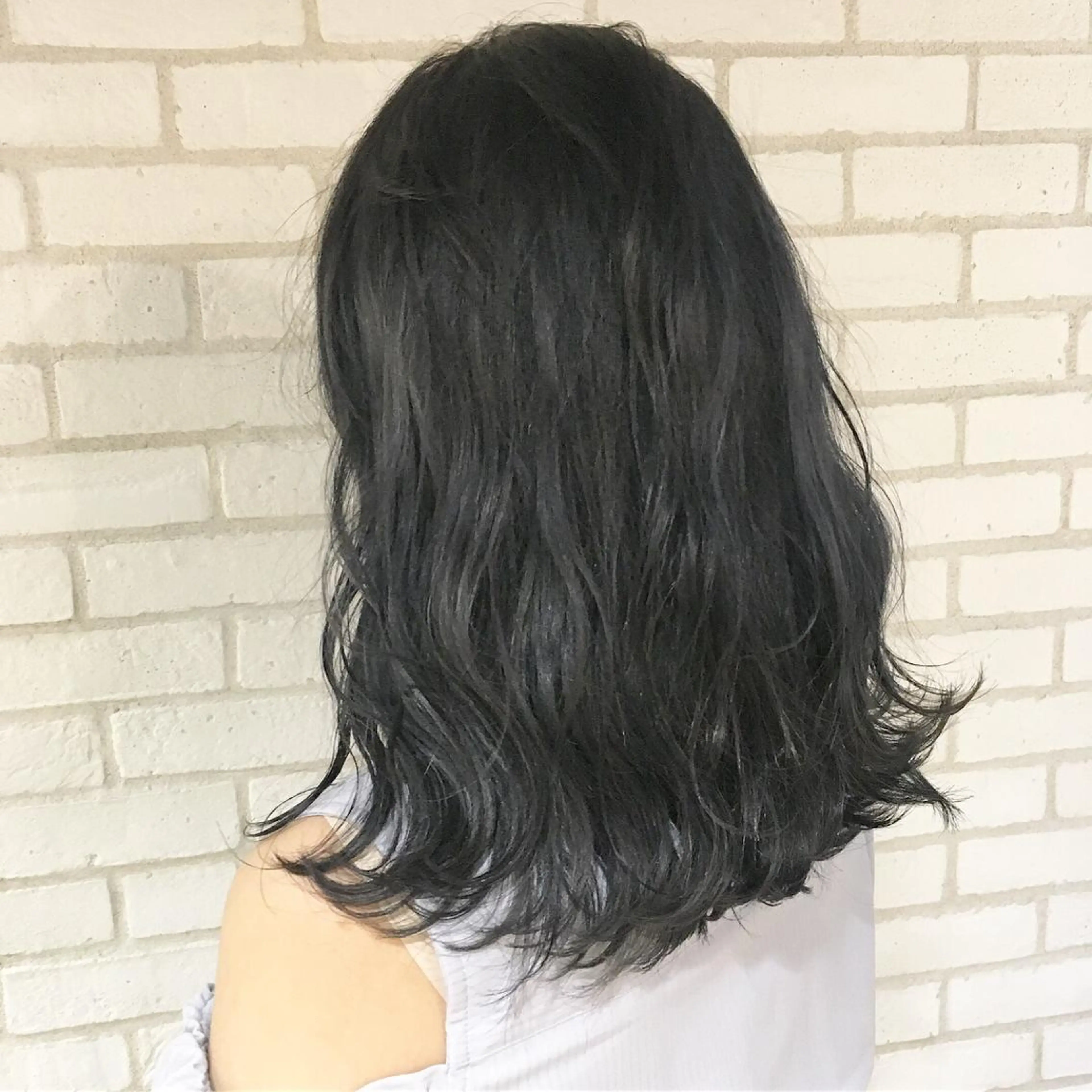 セミロング カラー ブルーカラー ネイビーカラー 佐藤 高徳のヘアスタイル