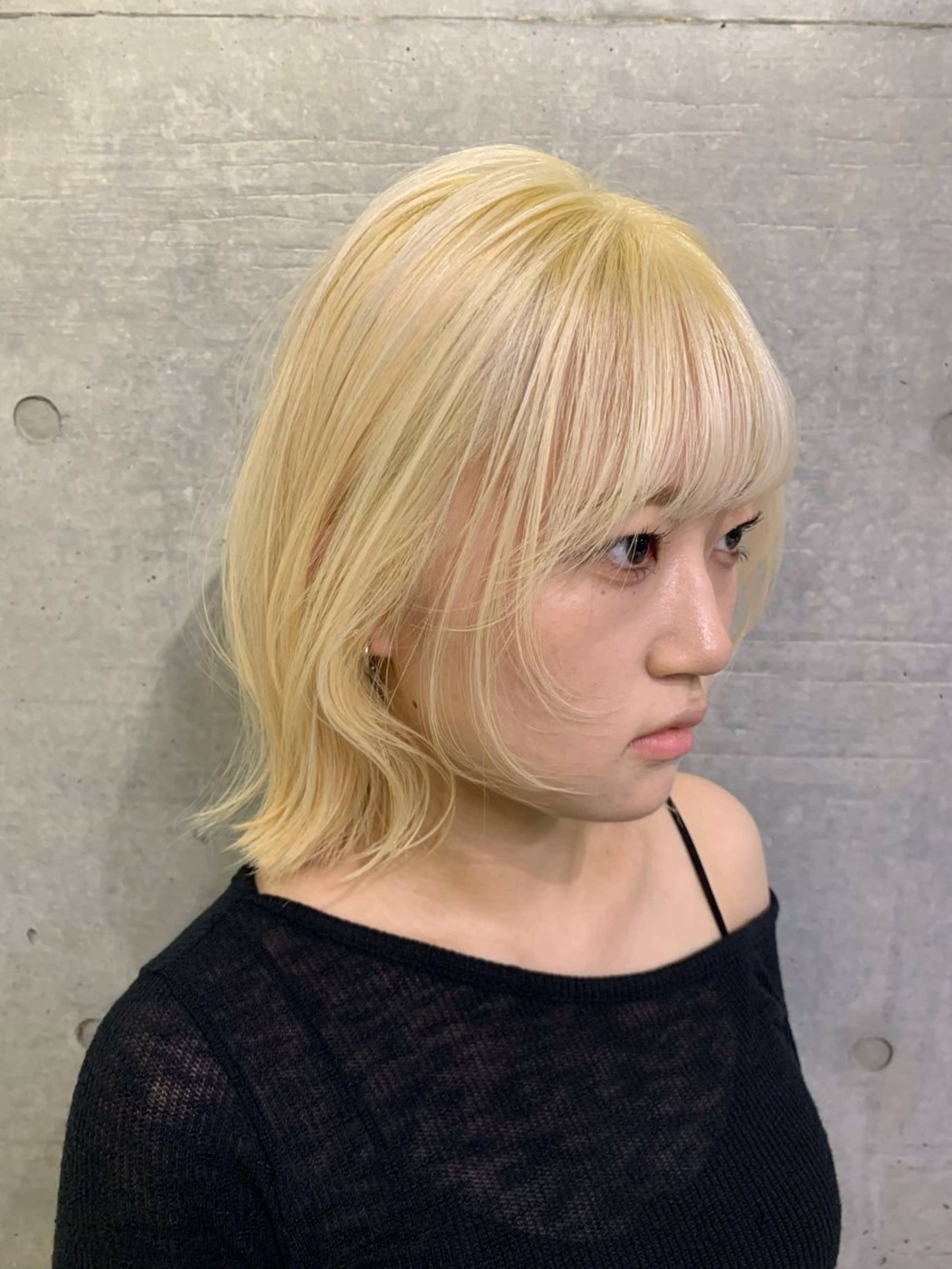 セミロング カラー ヘアアレンジ メンズ メンズブリーチ メンズウルフカット ブリーチ ケアブリーチ ウルフカット カット ヘアカラー トリートメント THE./ブリーチ 透感カラー/髪質改善のヘアスタイル