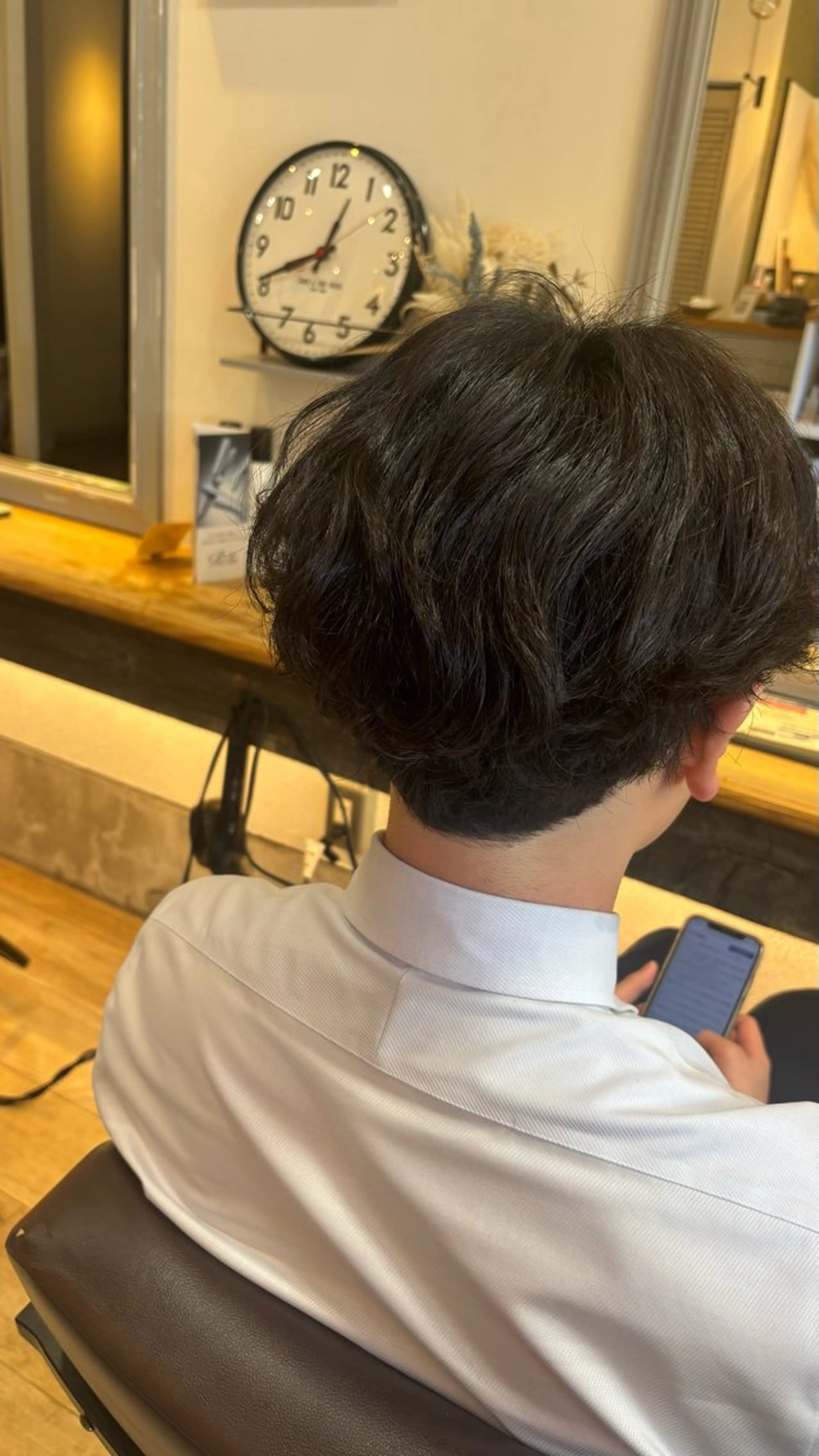 パーマ makoto⌇レイヤ ー⌇艶カラー🍒‎のヘアスタイル