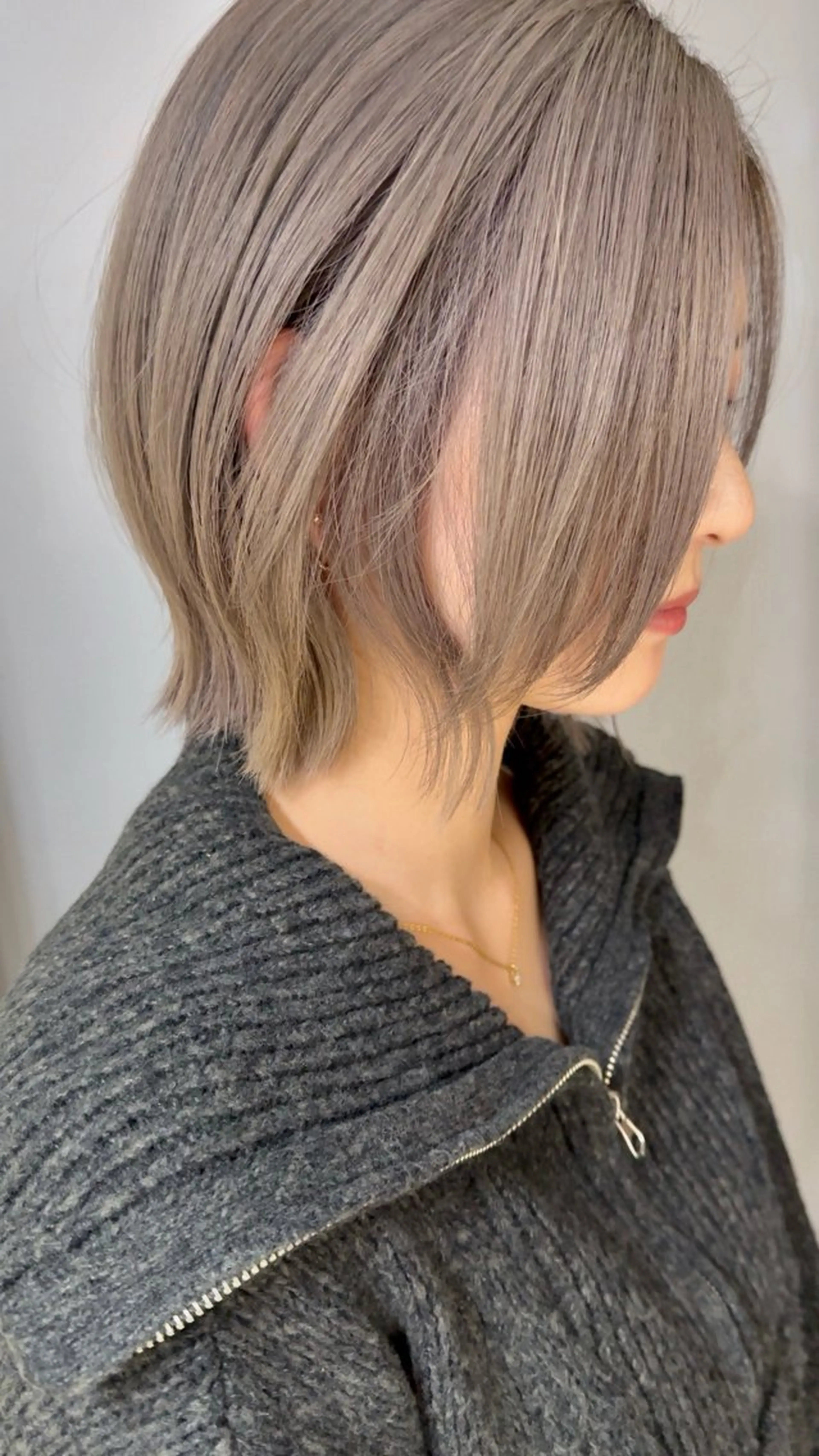 ショート ショートヘア 外ハネヘア ヘアーレスキューカプラ所属・坂 直樹のヘアスタイル