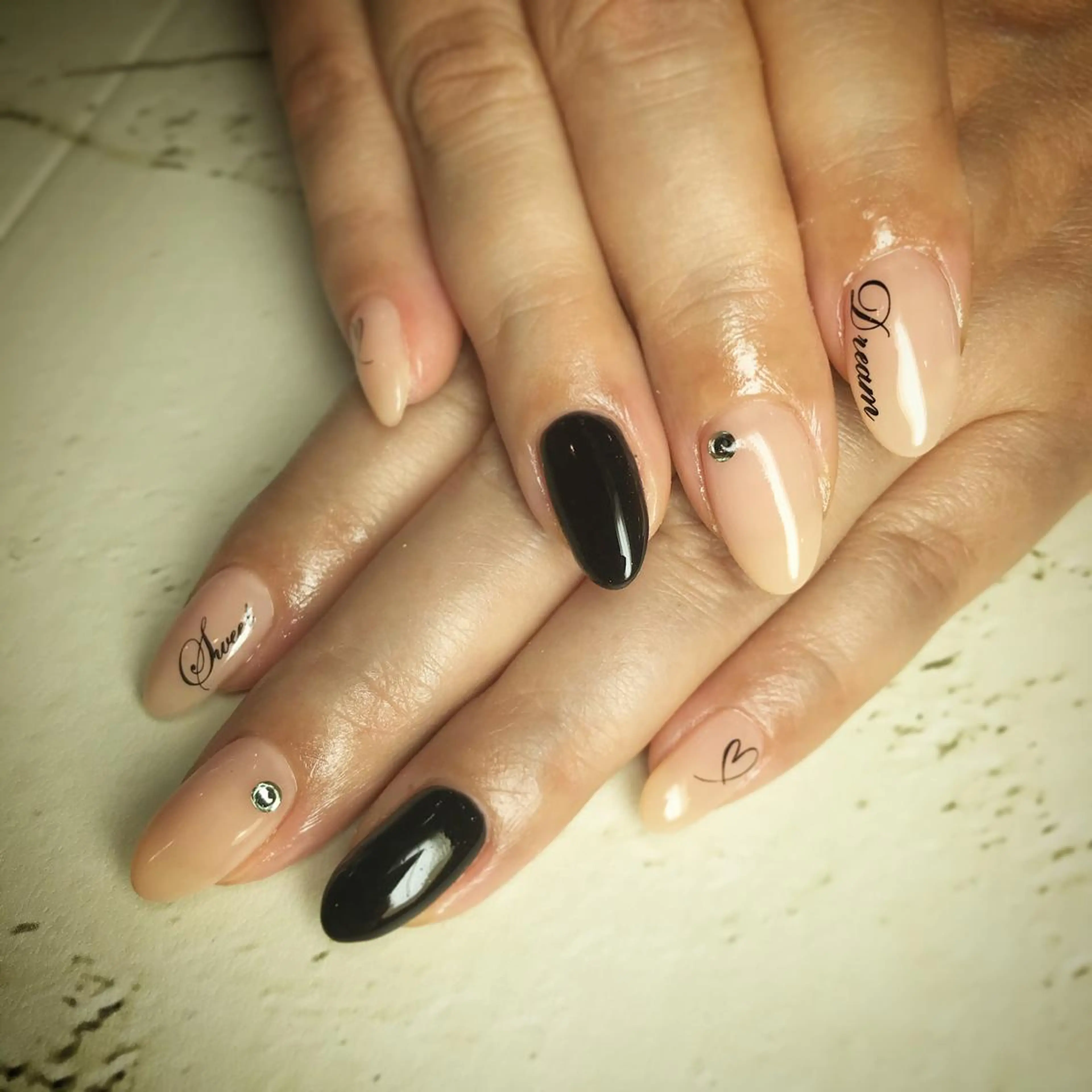 ネイル ハンドネイル y39nail toshiのネイルデザイン