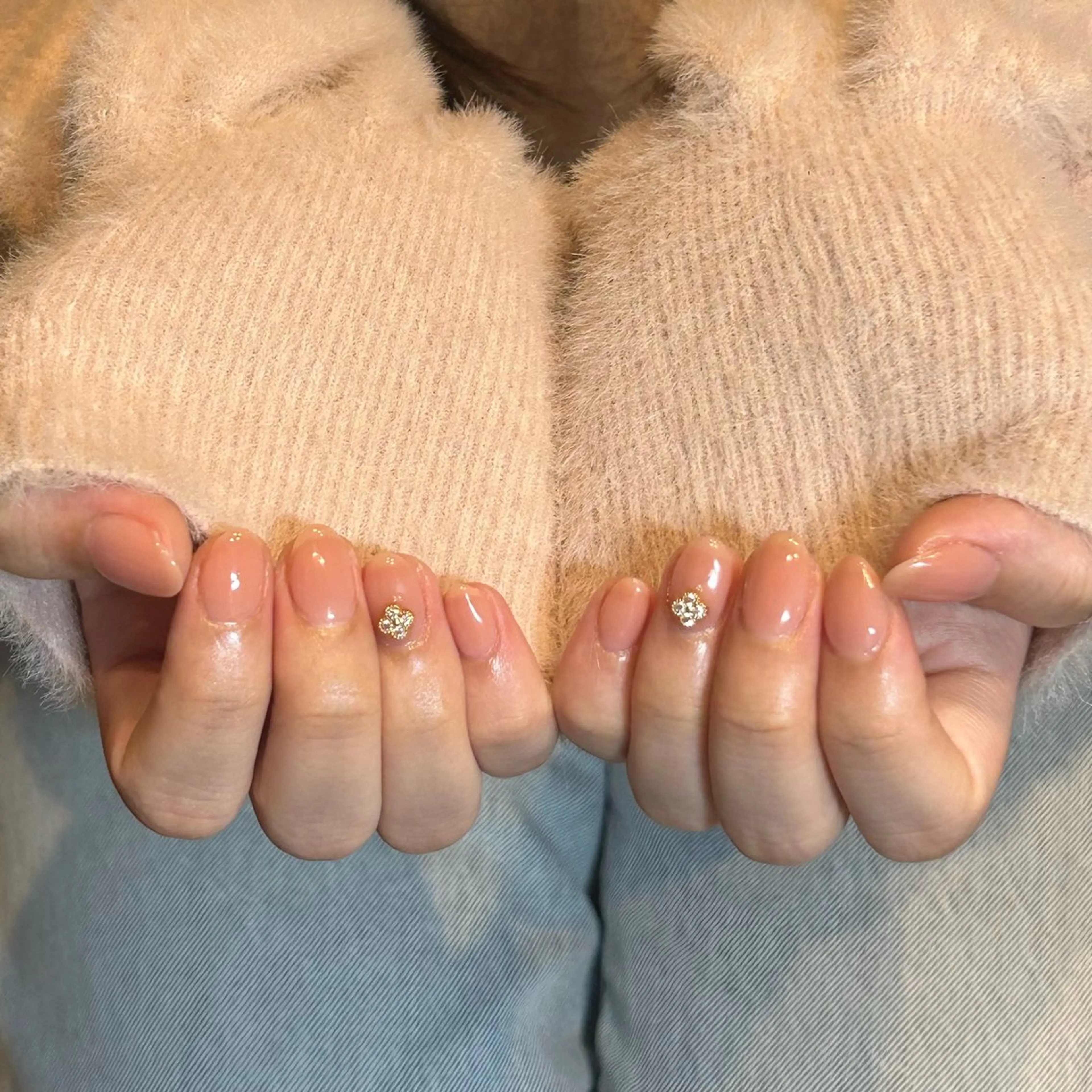 ネイル 春ネイル ストーンネイル 寺尾 美咲のネイルデザイン