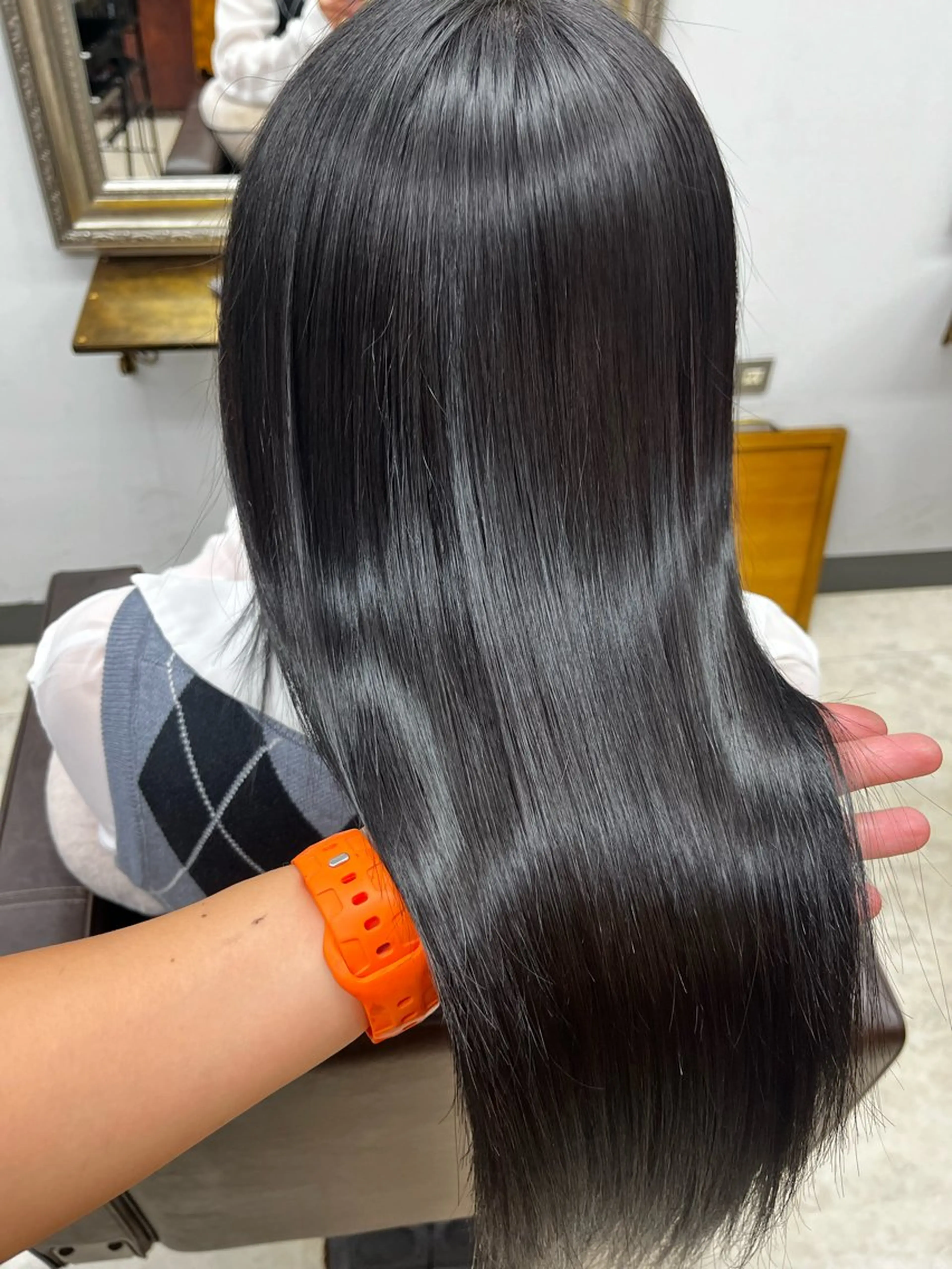 ロング カラー 産休の為お休みです! 小島凜のヘアスタイル