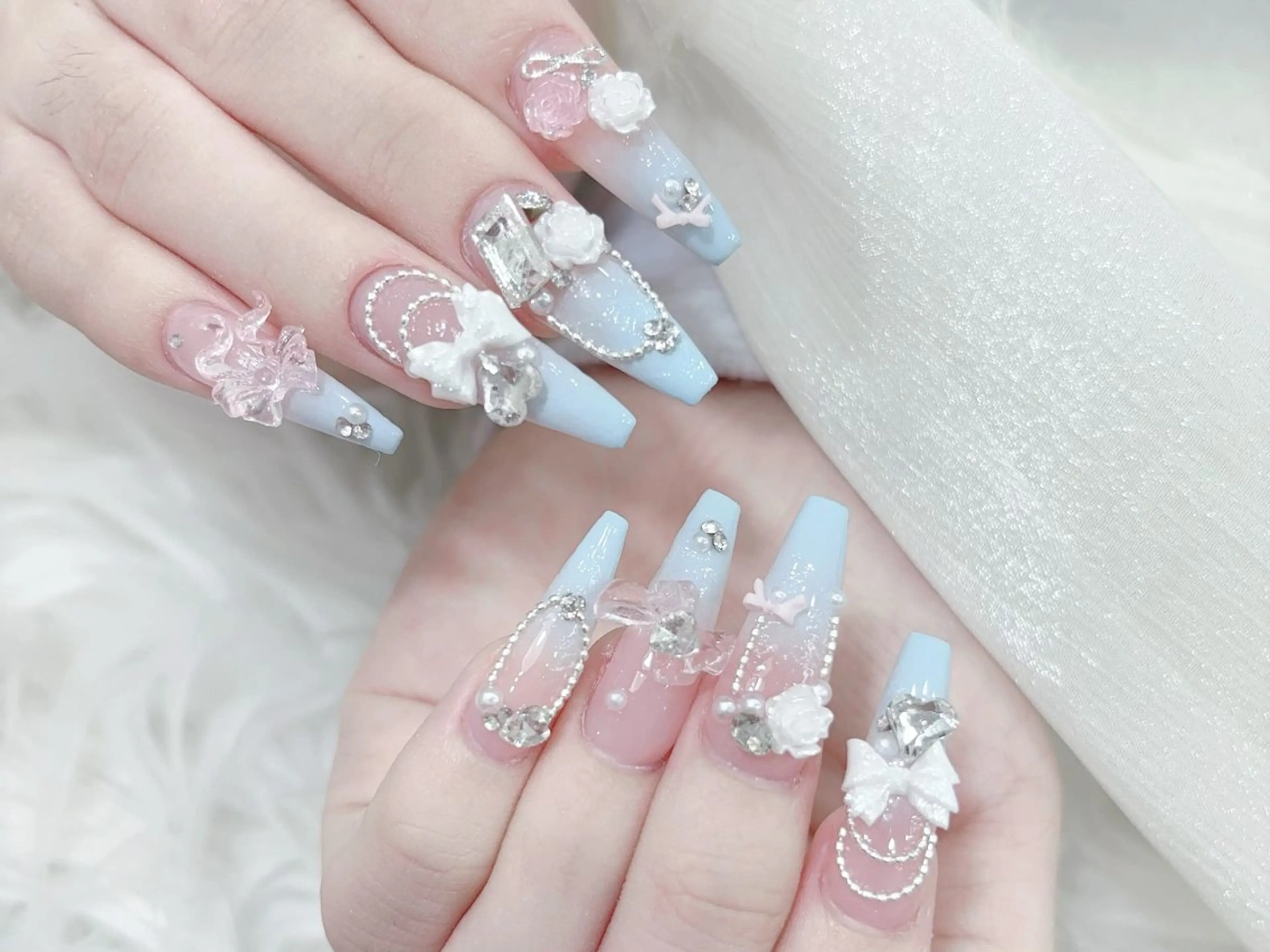 ネイル 成人式 マグネットネイル 大理石ネイル(マーブル) リボン 夏ネイル ハンドネイル MoMoA Nail ネイル長さ出し専門店のネイルデザイン