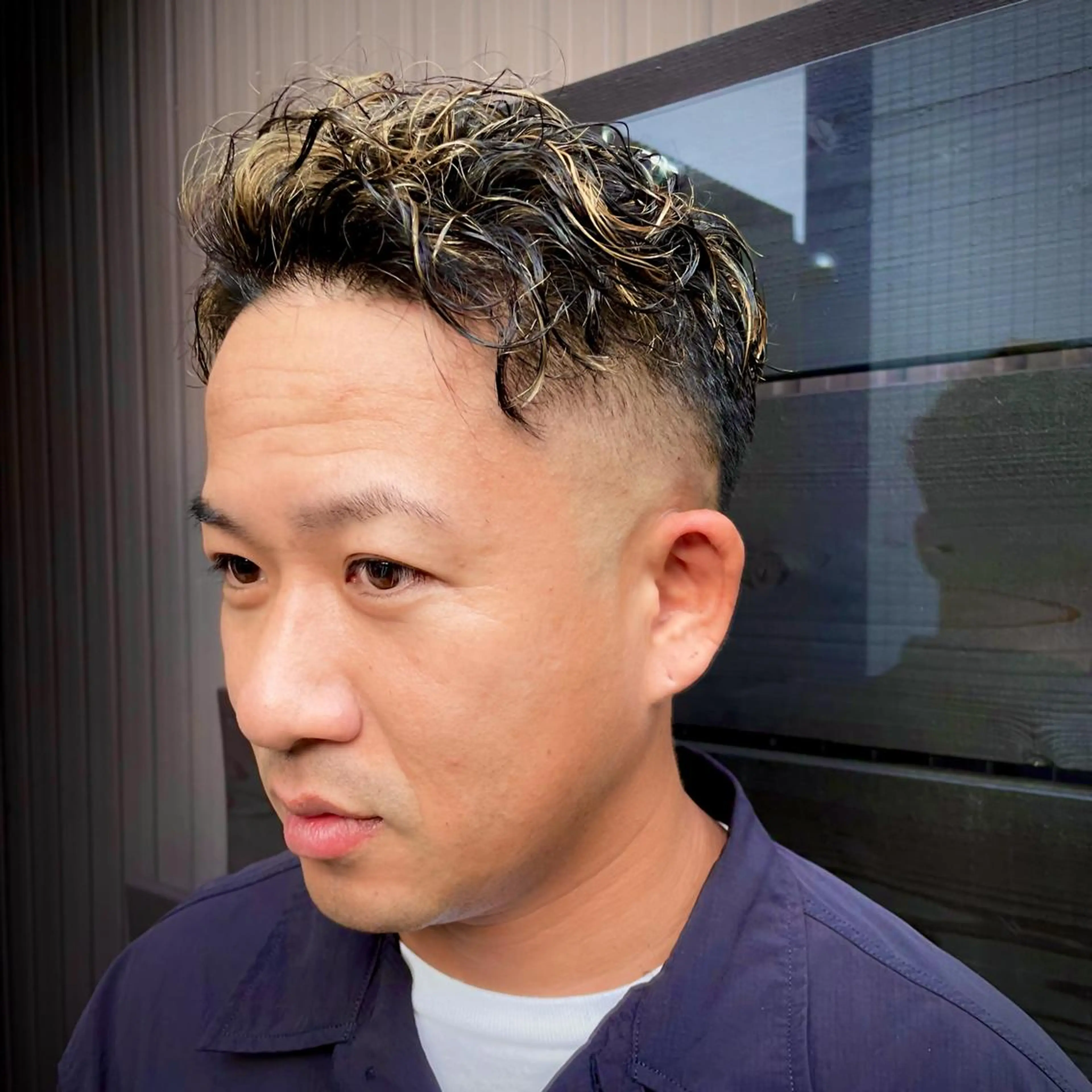 ショート パーマ メンズ メンズブリーチ フェードカット メンズハイライト メンズパーマ ハイライト カット パーマ パーマPrivate SalonNoa名駅のヘアスタイル