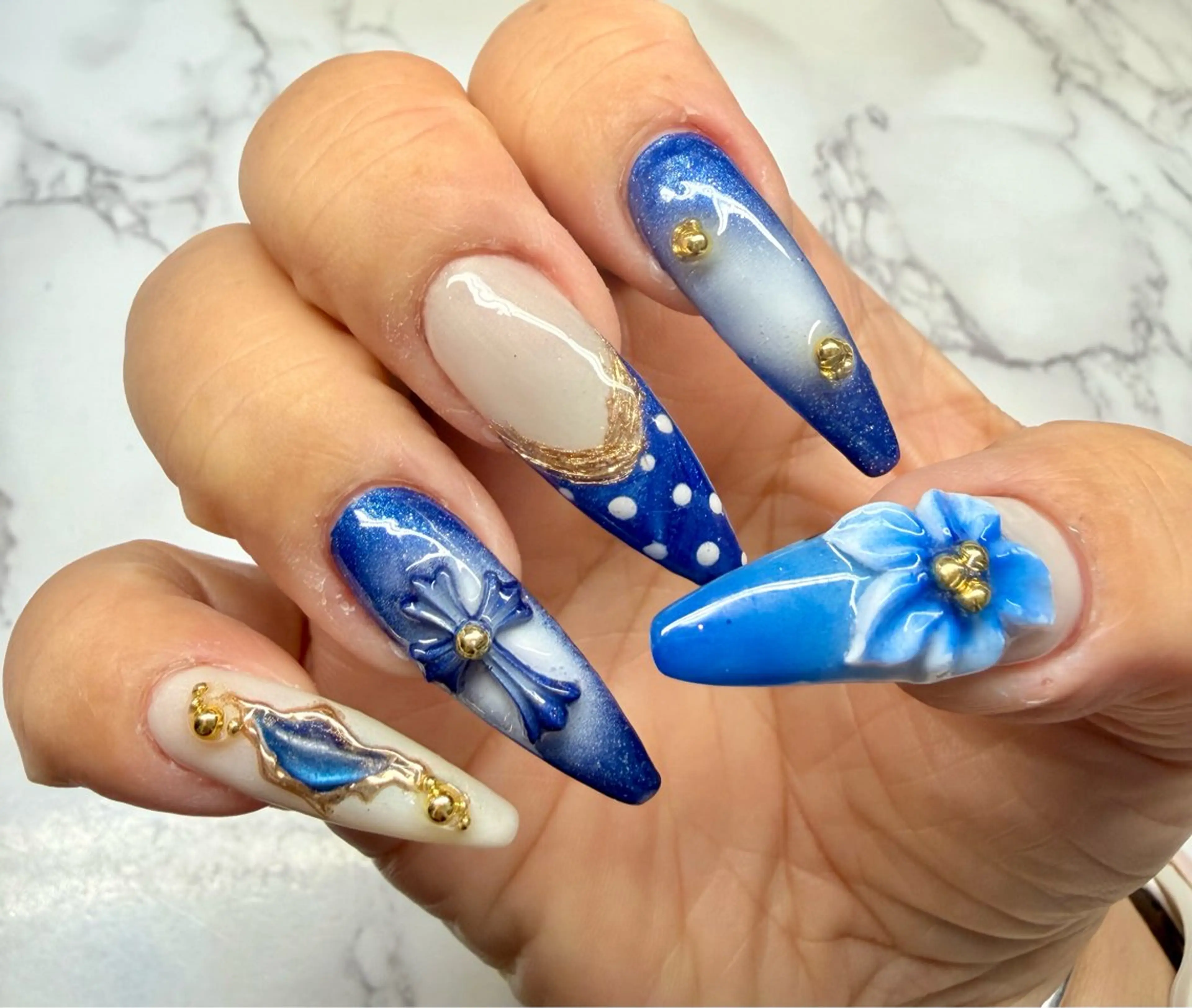ネイル アートネイル チークネイル フラッシュネイル フラッシュマグ フレンチネイル Mai’s nailのネイルデザイン