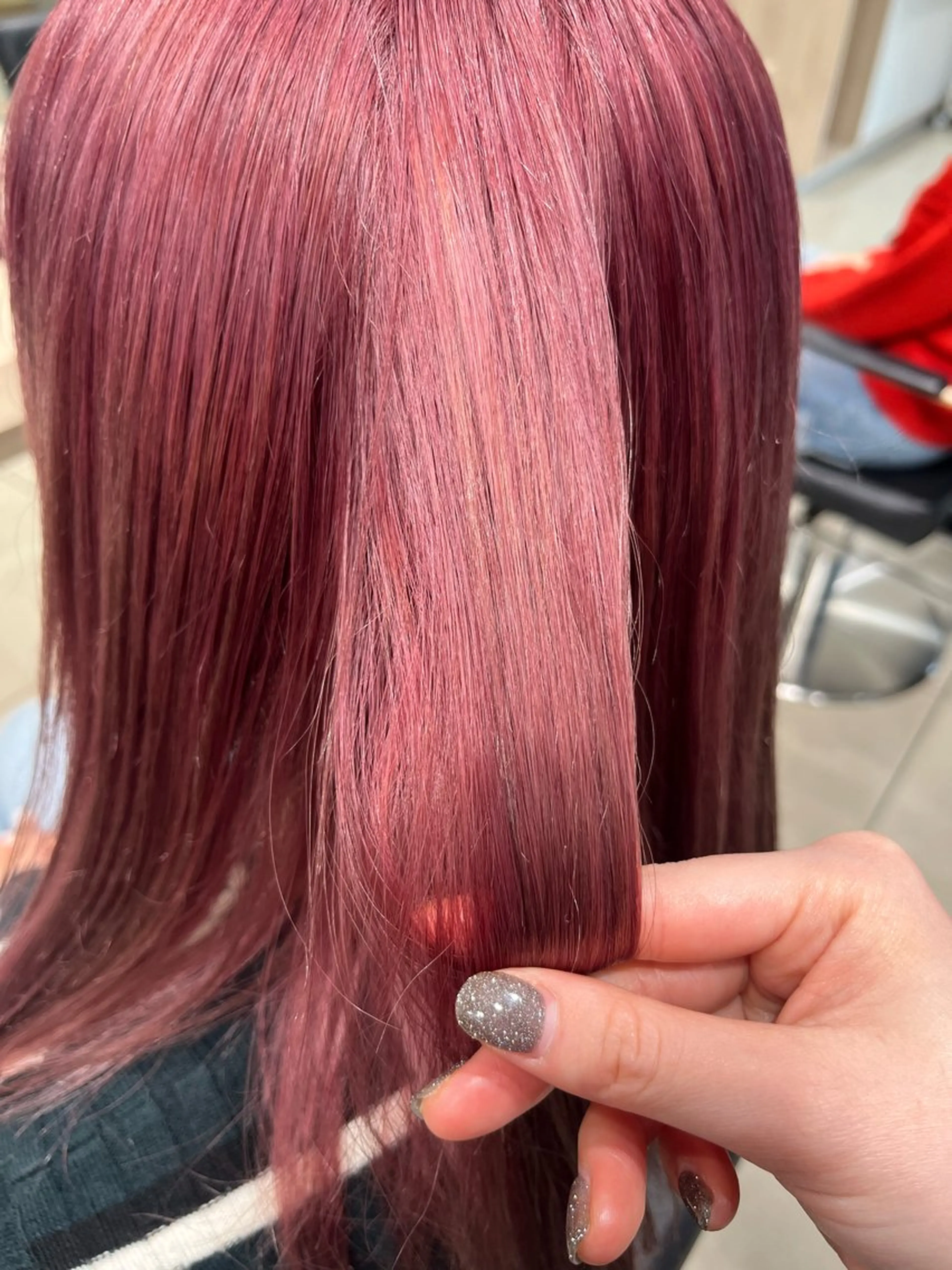 セミロング カラー 巖本 真希のヘアスタイル