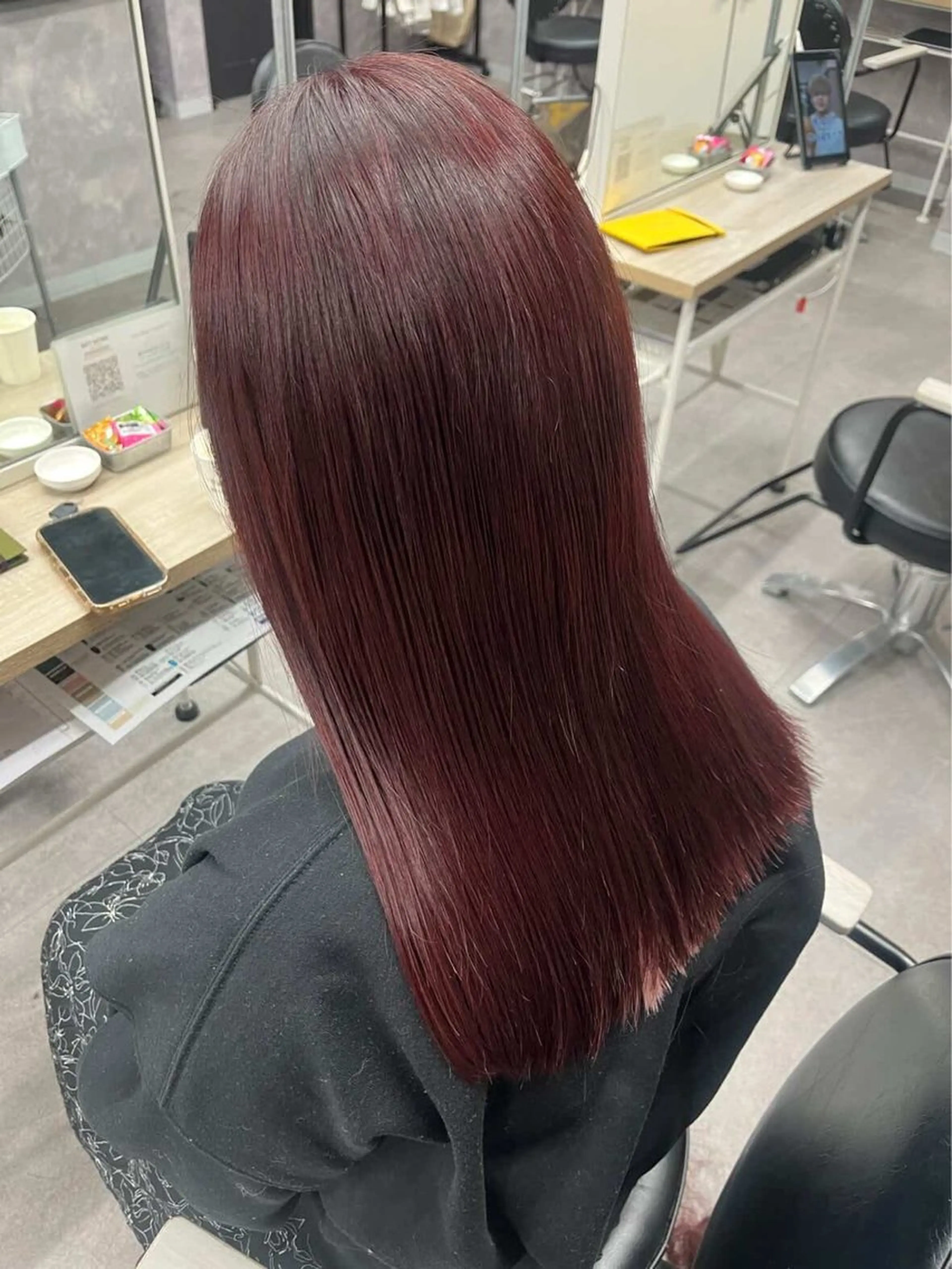 ロング カラー サトウ ユメリのヘアスタイル