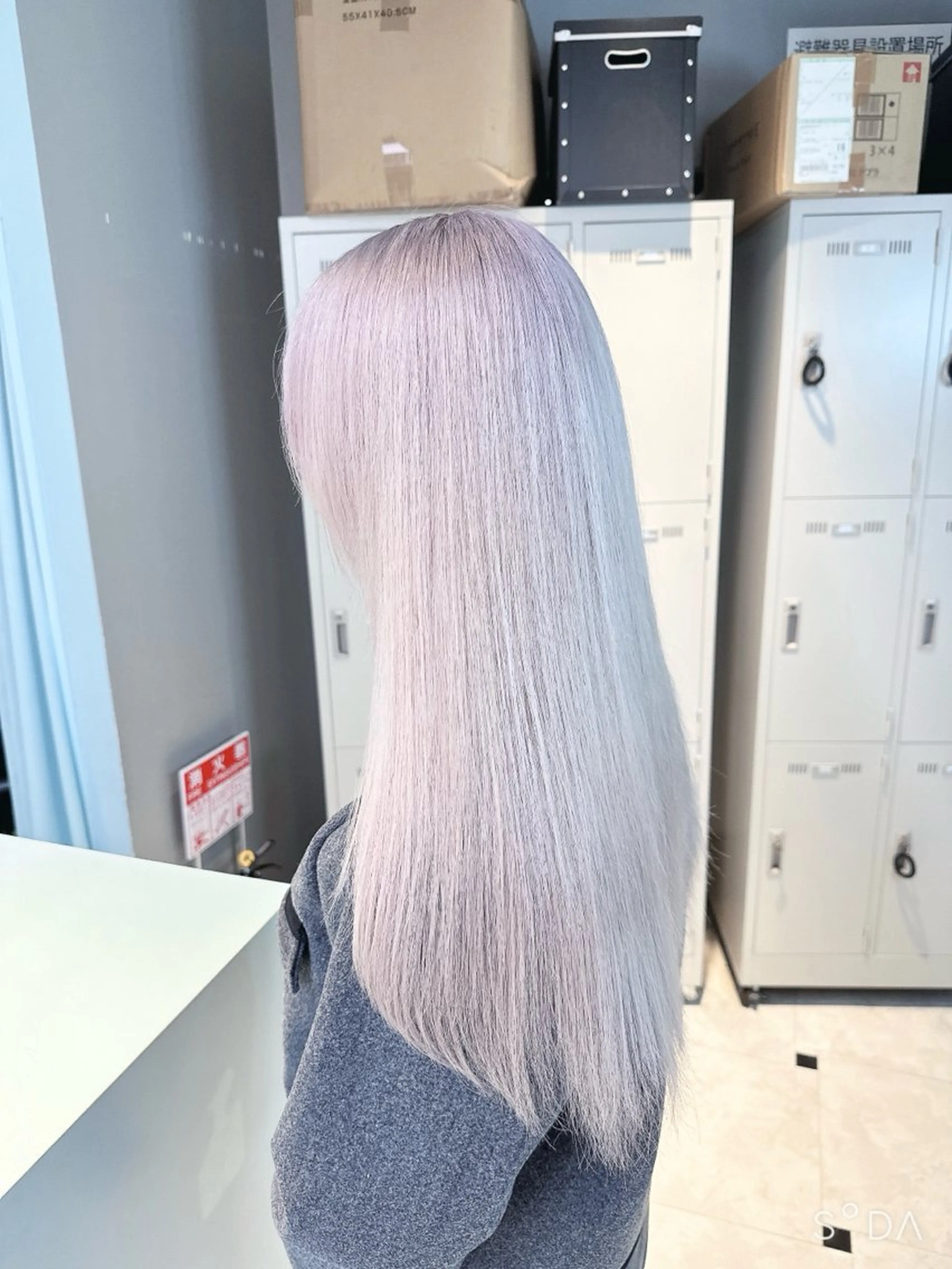 ロング カラー ヘアカラー トリートメント ヘッドスパ ヘアセット 🪄池袋ハイトーン 🪄ブリーチカラーのヘアスタイル