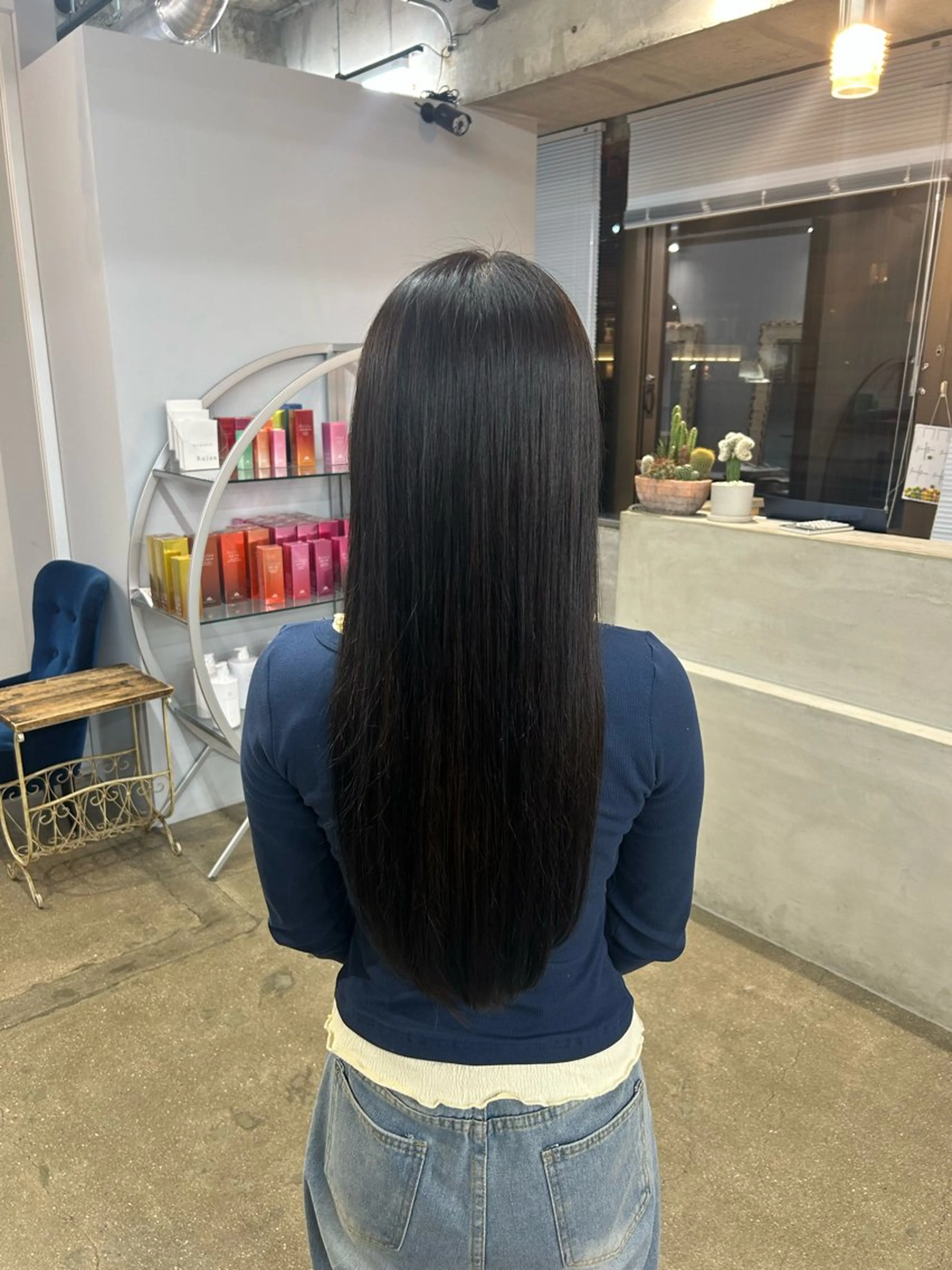 ロング サワムラ ソナタのヘアスタイル