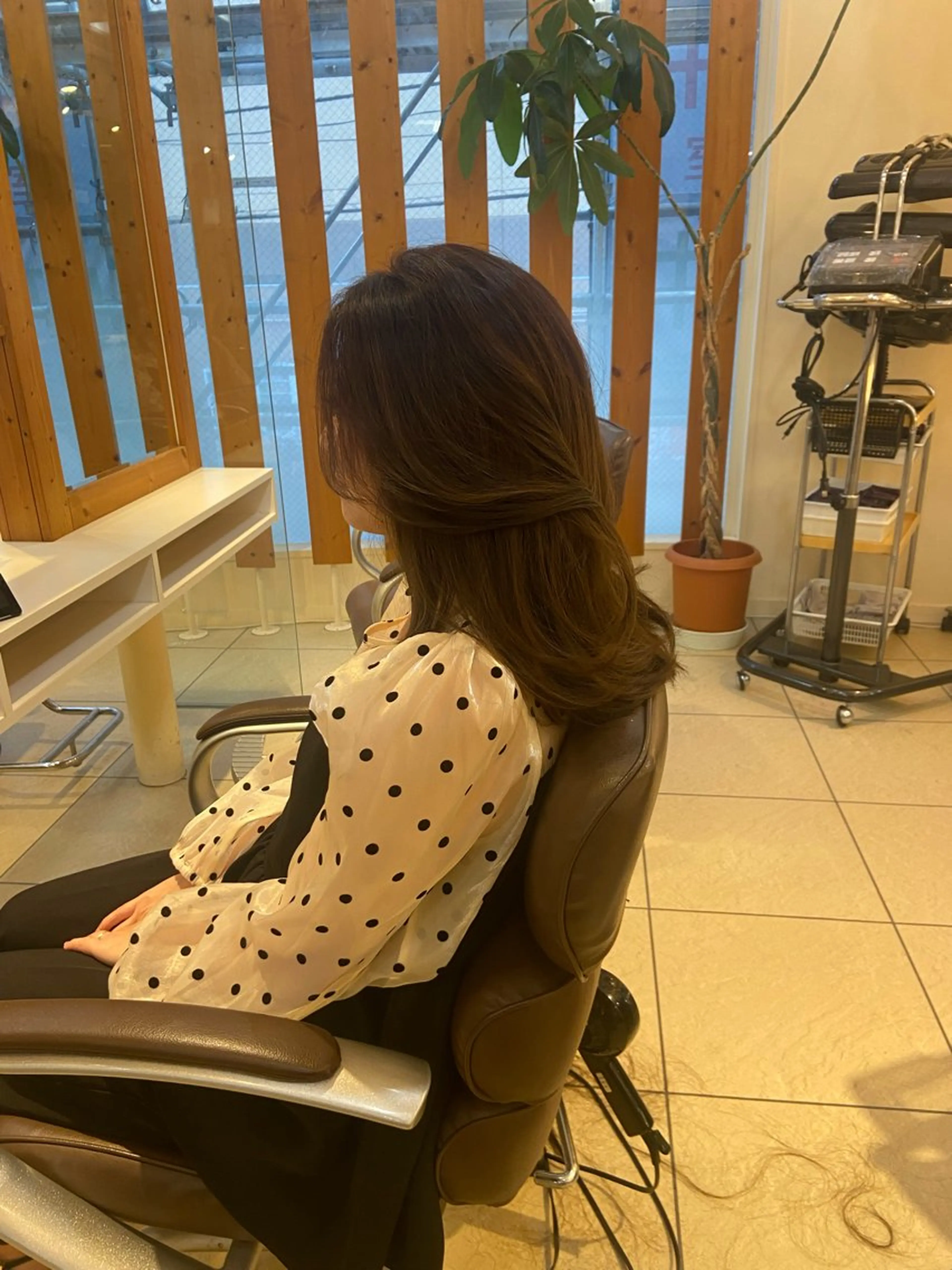 ロング レイヤーカット 青山 光のヘアスタイル