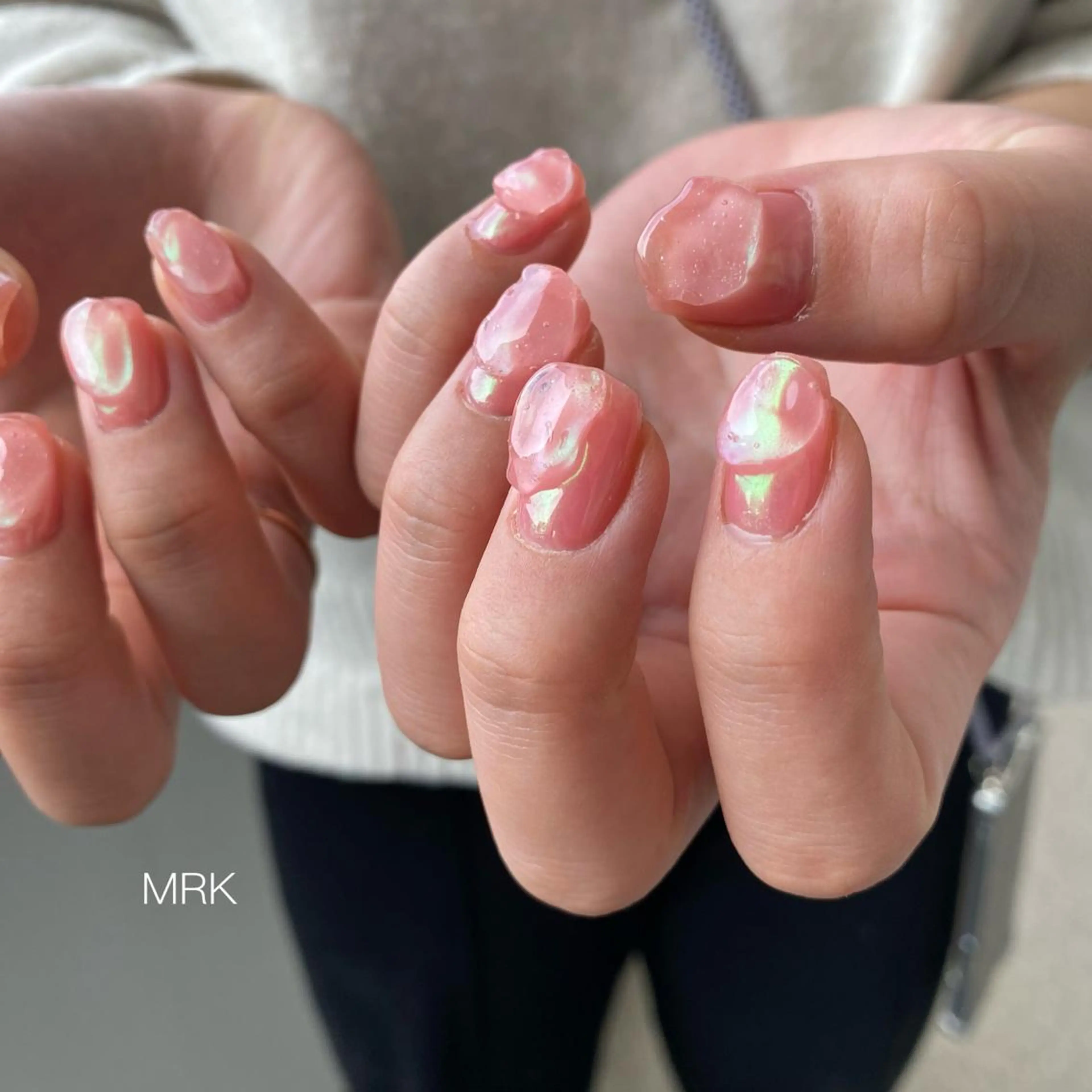 ミディアム ネイル ミラーネイル ニュアンスネイル MARUKO nailのネイルデザイン
