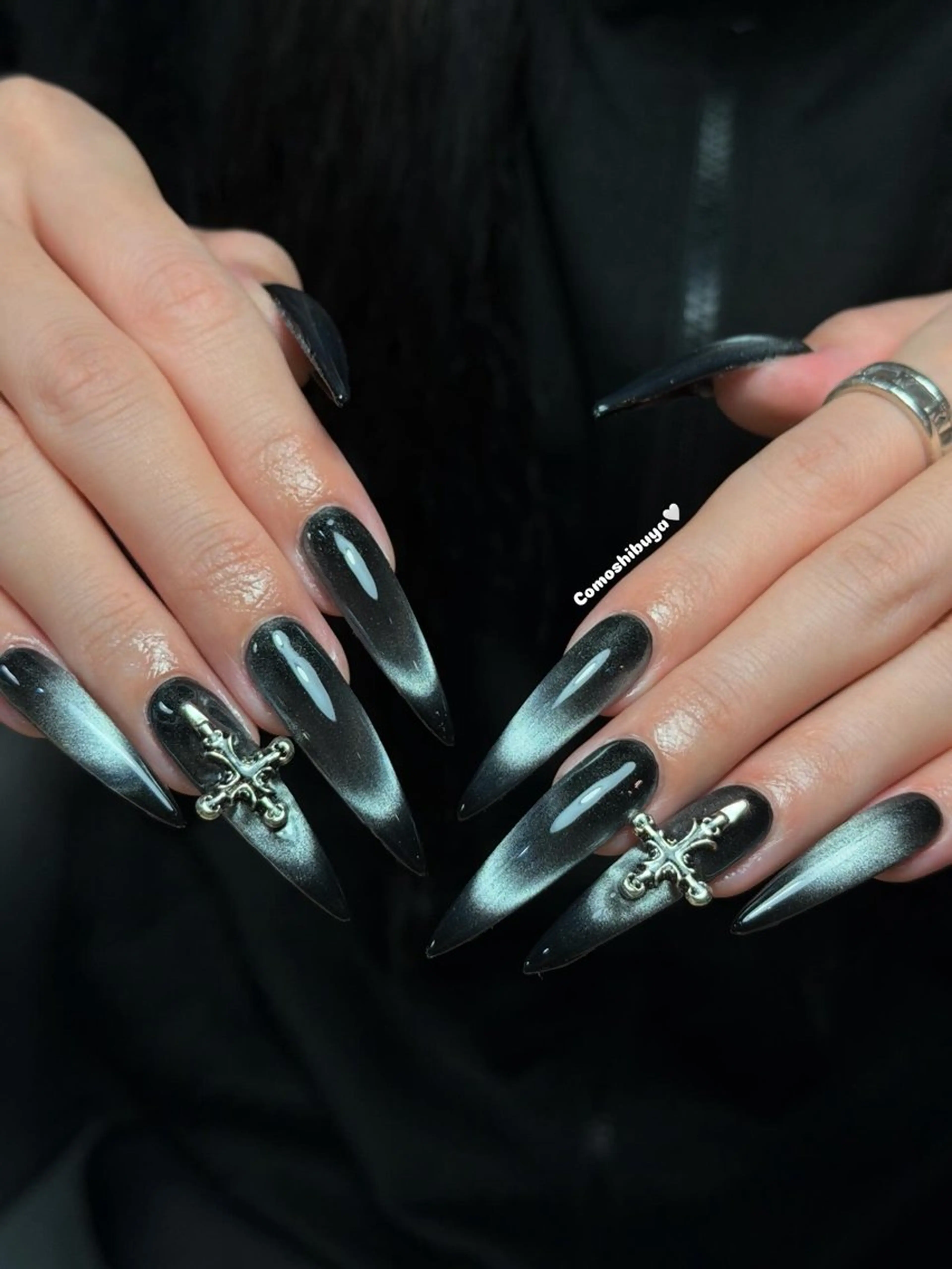 ネイル 韓国ネイル ワンホンネイル CoMo Nail Studio所属・CoMo Nailのネイルデザイン