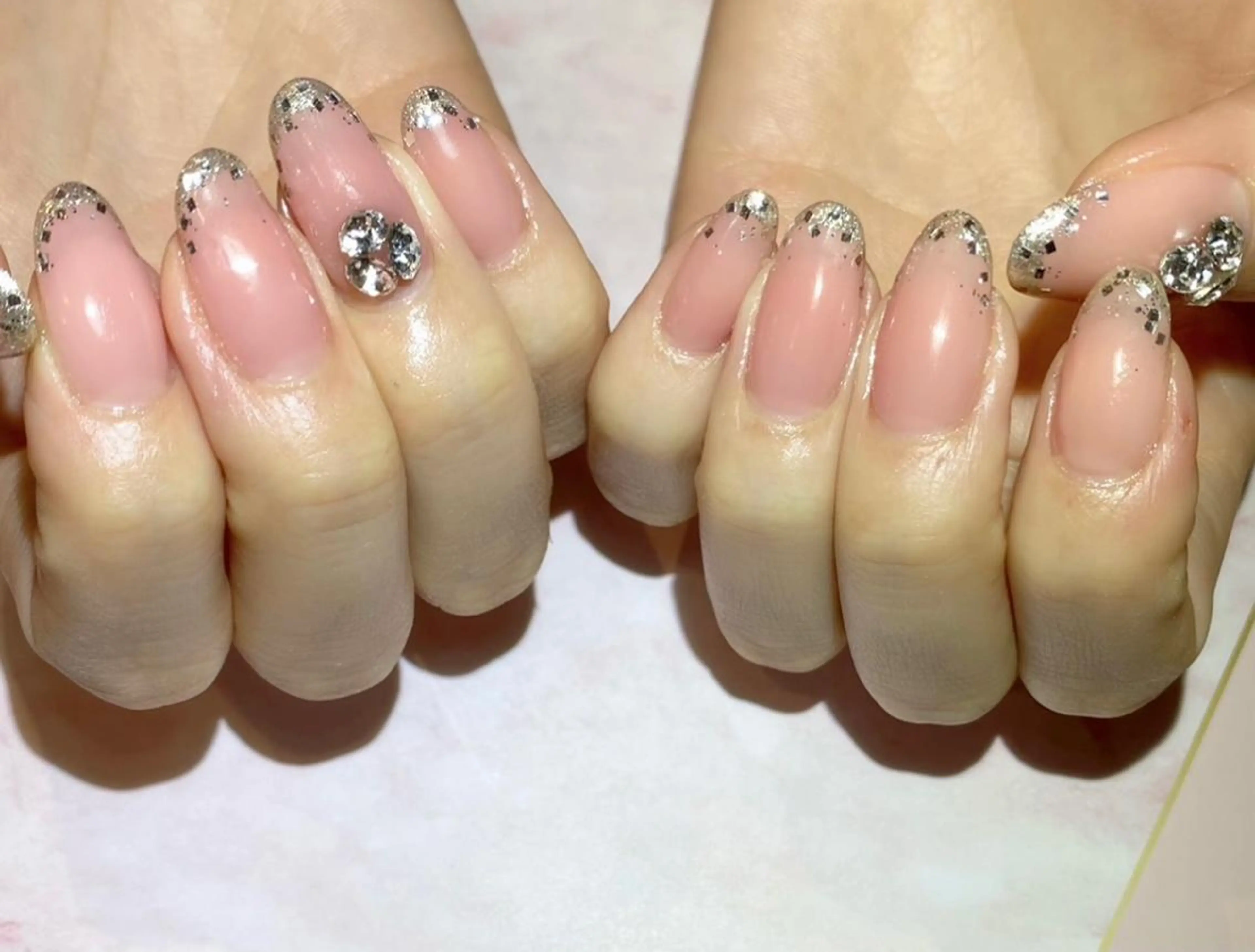 ネイル フレンチネイル ラメ(グリッター) ストーンネイル ハンドネイル Lino+ ネイル&よもぎ蒸しのネイルデザイン