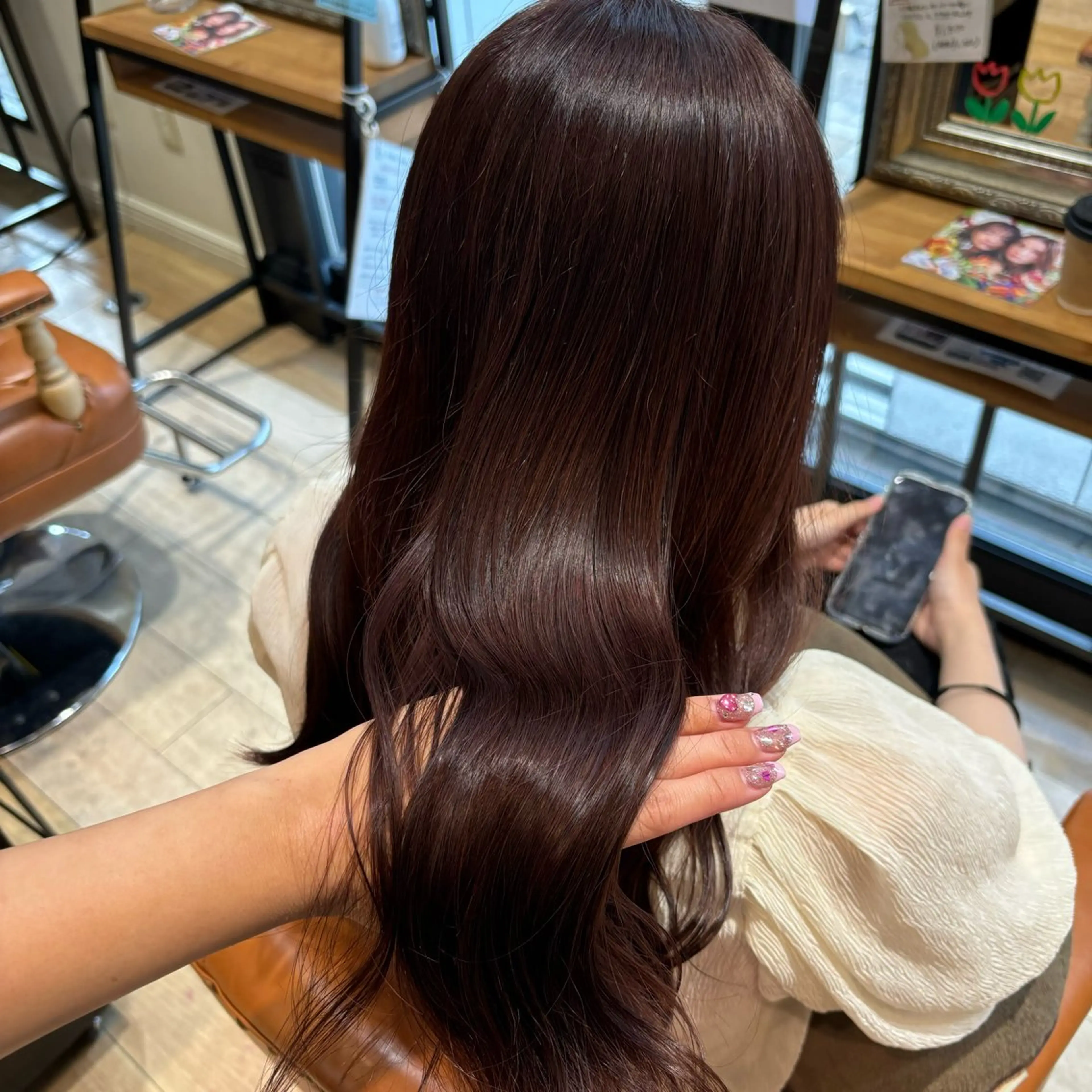 カラー ヘアカラー トリートメント しおり🍬 KOKORO🤍のヘアスタイル