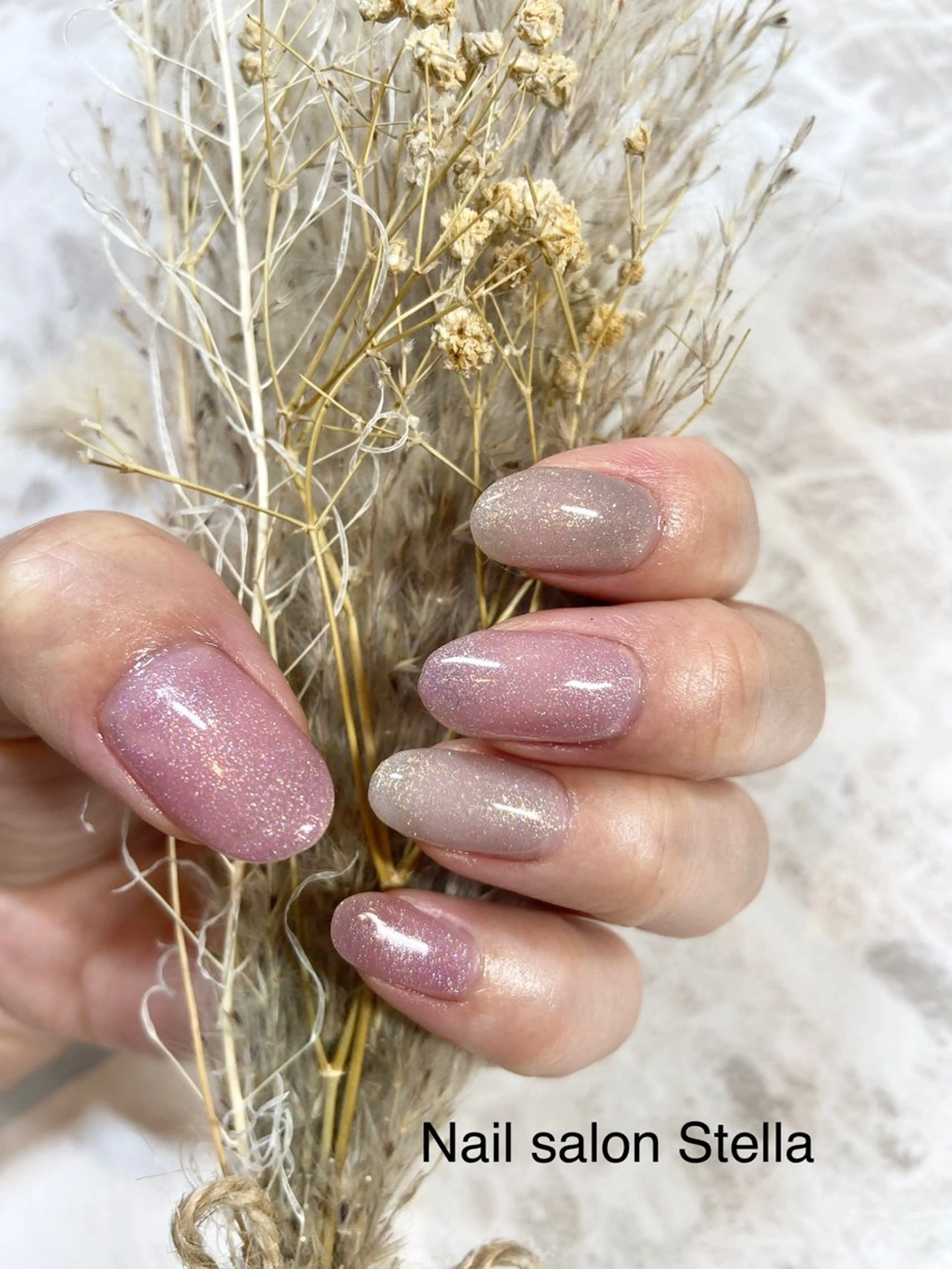 ネイル キラキラネイル ラメ(グリッター) マグネットネイル ピンク ハンドネイル ネイルサロン ステラのネイルデザイン