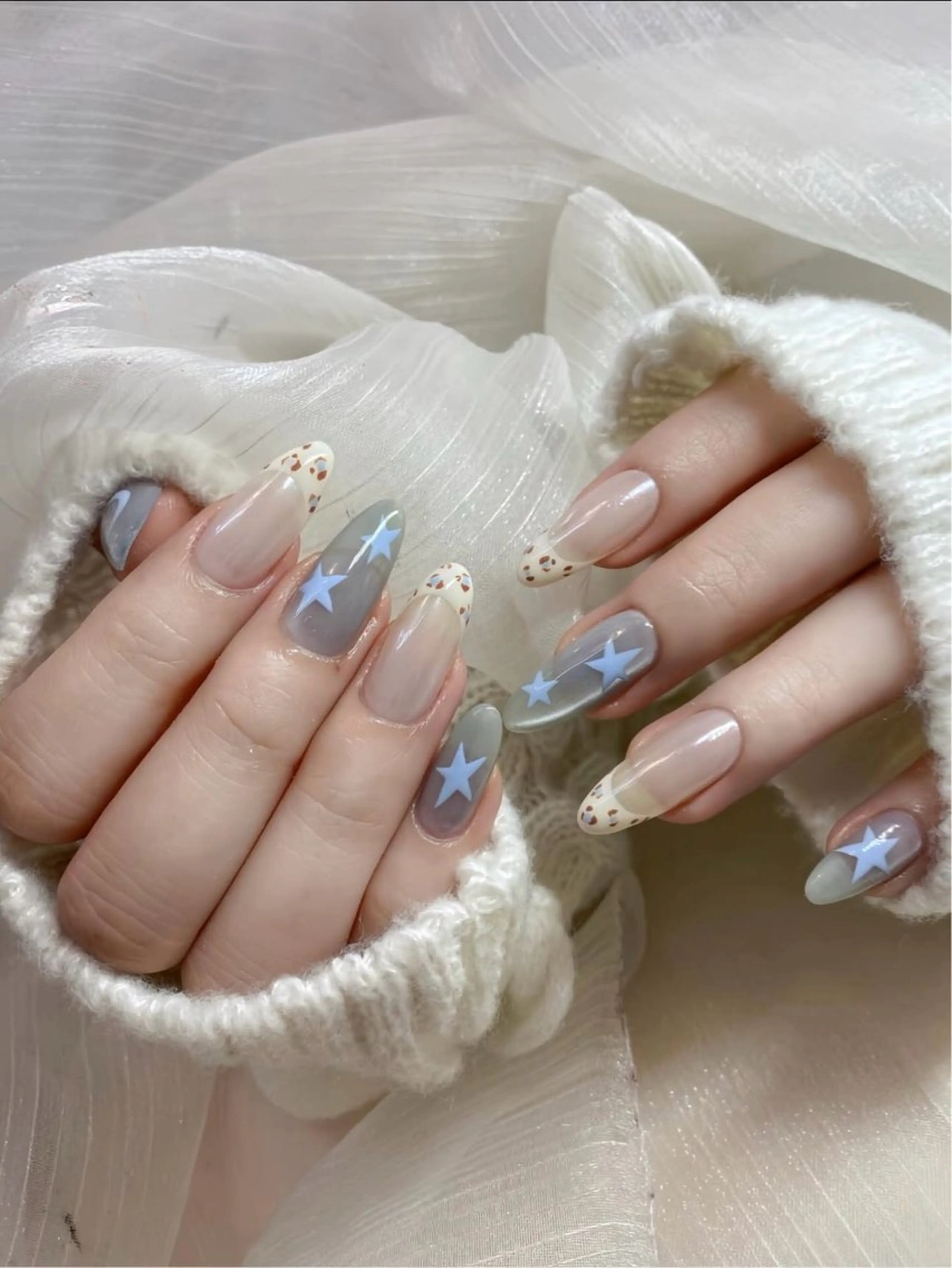 ネイル アートネイル チークネイル 氷ネイル・うるうるネイル 韓国ネイル マグネットネイル ハンドネイル NAILS168 新大久保店のネイルデザイン