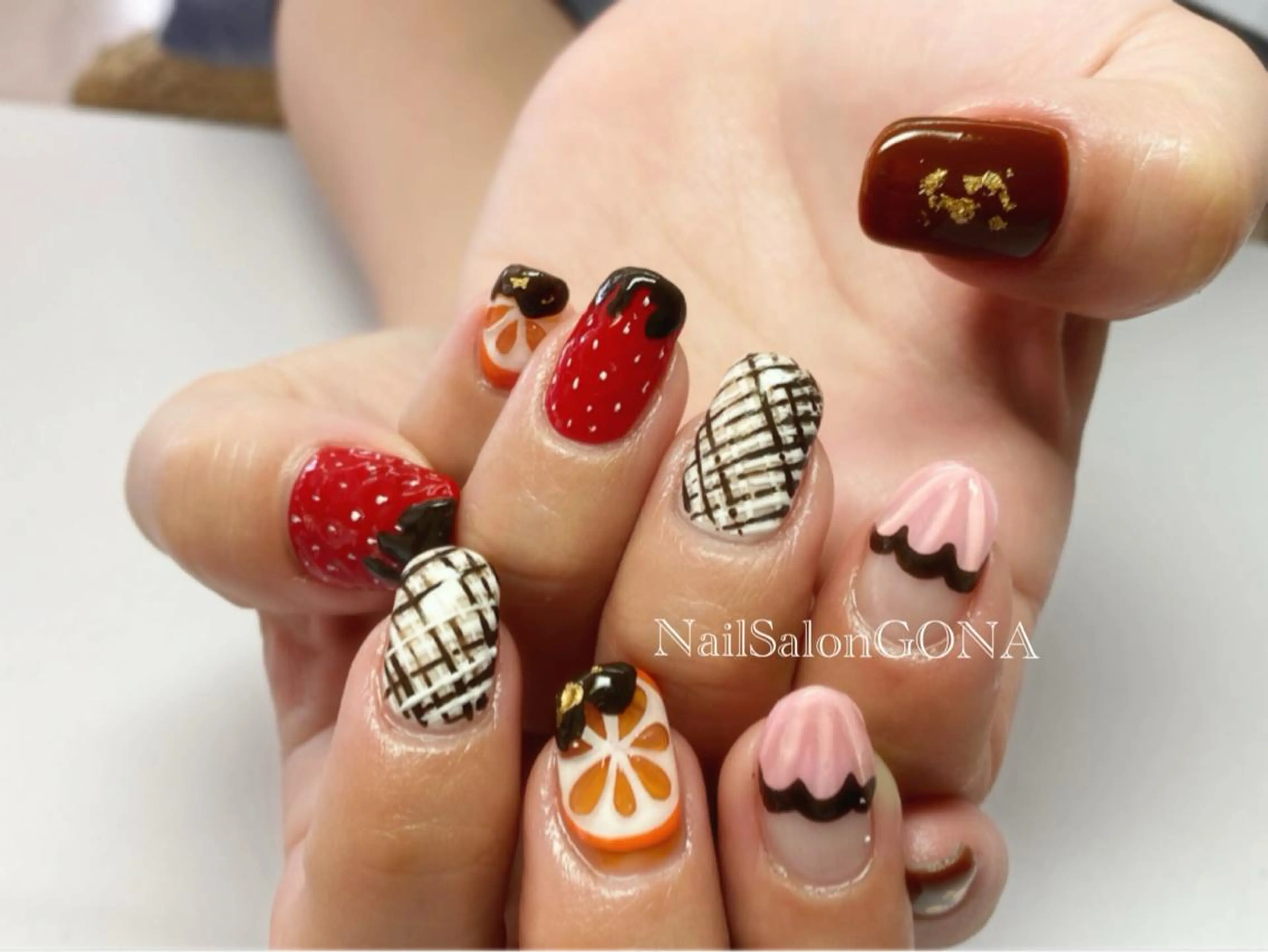 ネイル ネイルサロン& スクールGONAのネイルデザイン