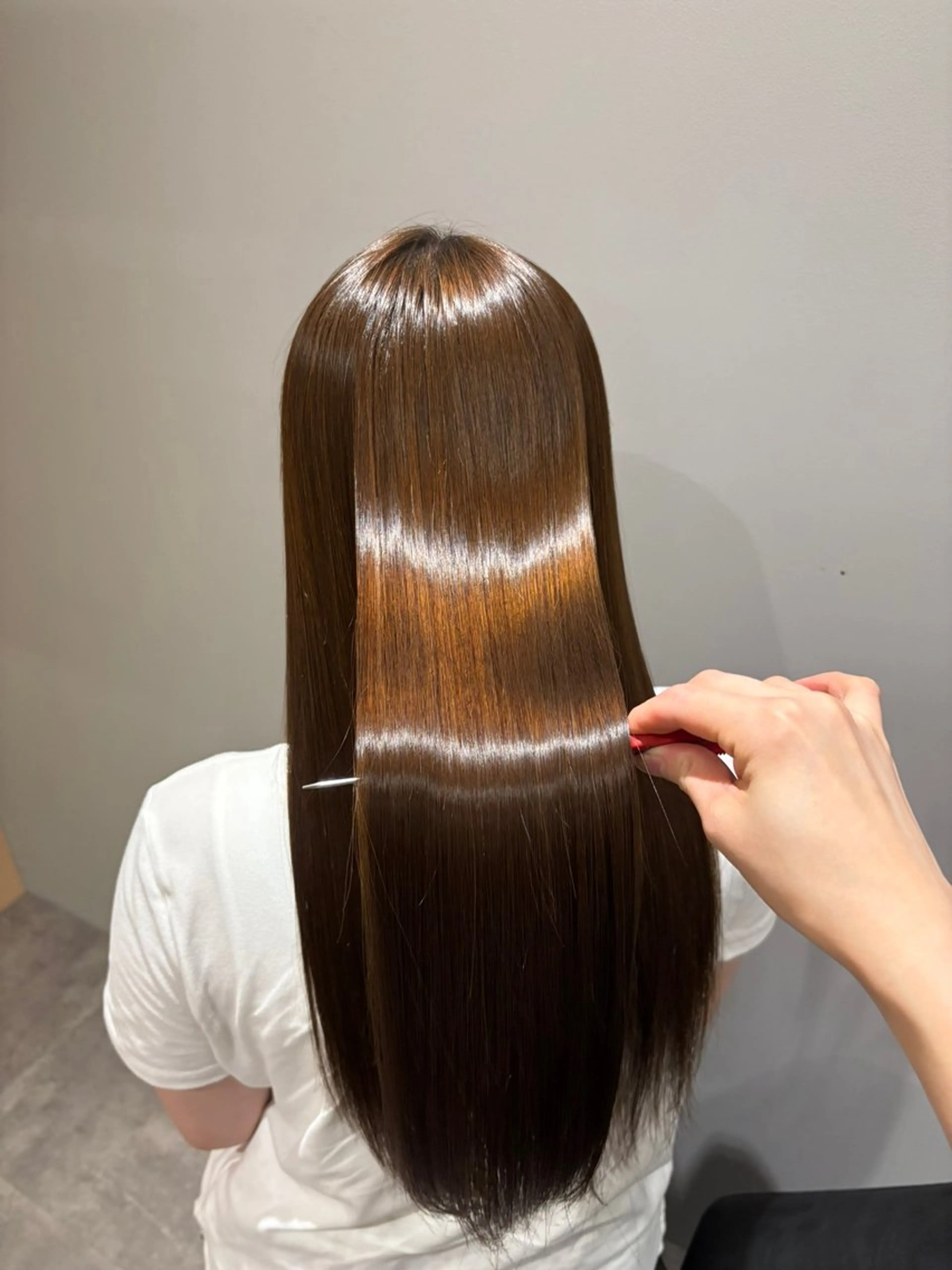📣No.1メニュー‼️☝️梅雨前に‼︎🌧️【☘️4月限定クーポン🌸】髪質改善ストレート+毛先メンテナンスカット✂️の写真