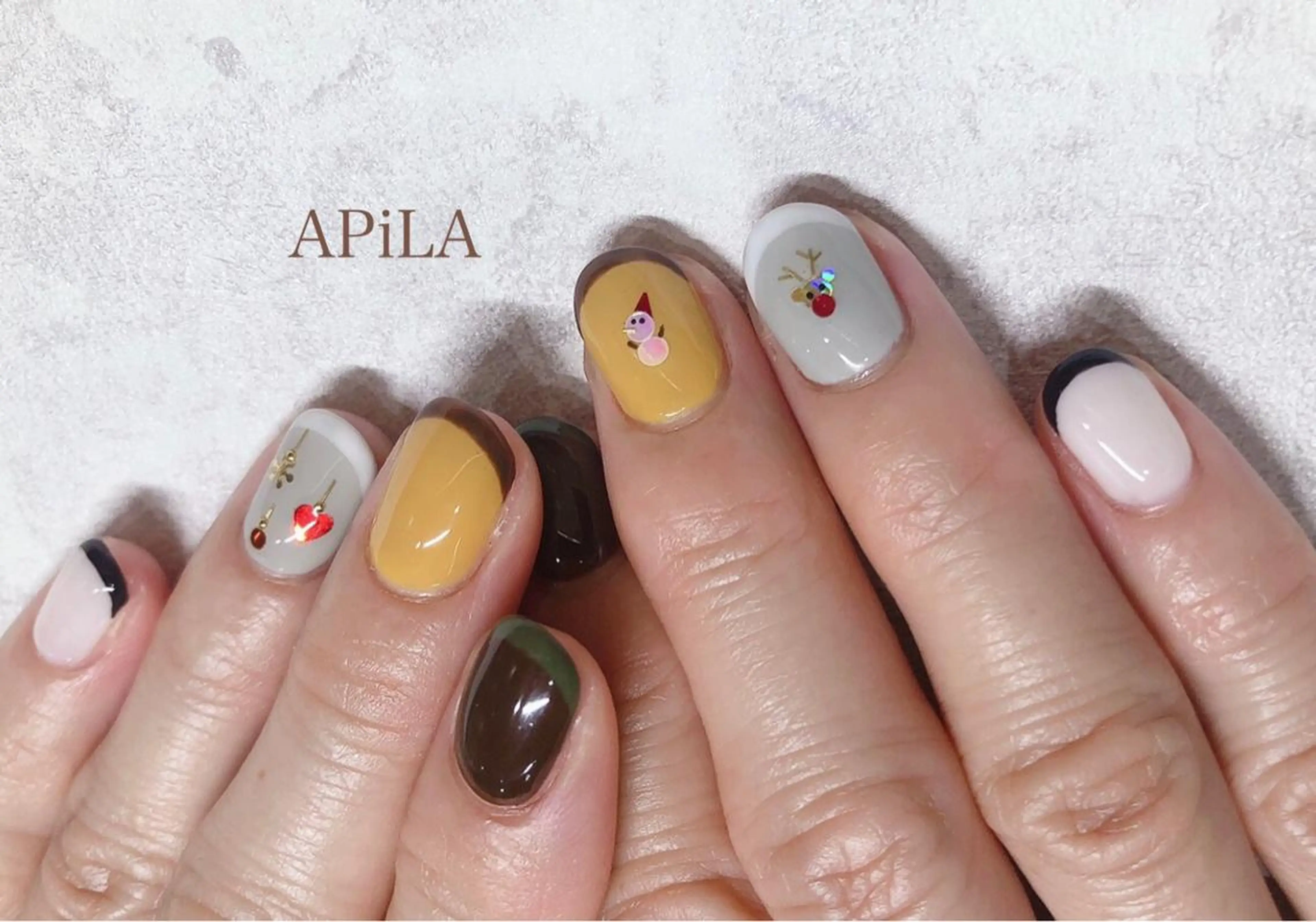 ネイル アートネイル 冬ネイル クリスマス APiLA 甲斐田のネイルデザイン