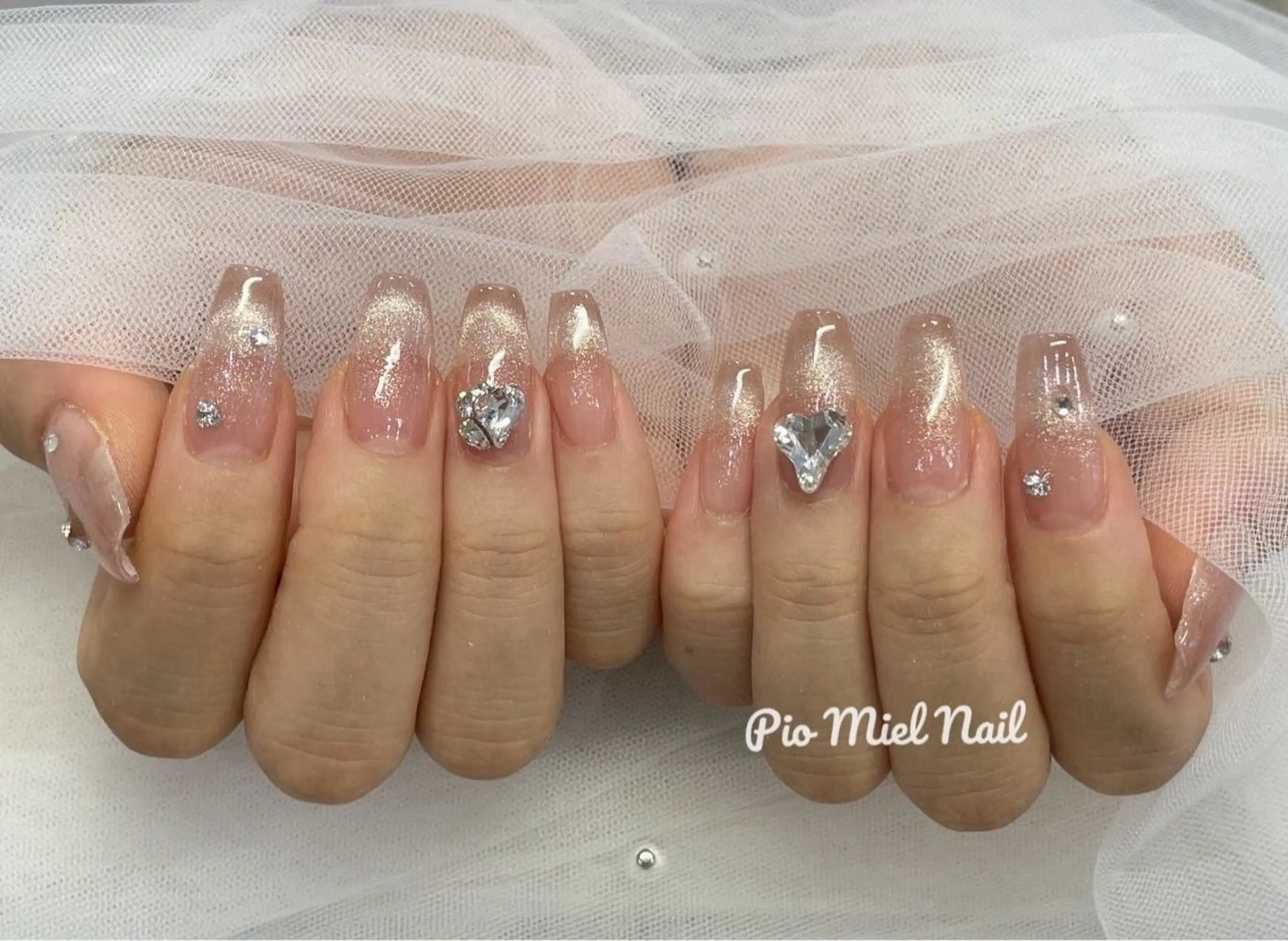 ネイル アートネイル クリアネイル ジェルネイル ゴールド グラデーション ハンドネイル HANA 長さだしのネイルデザイン