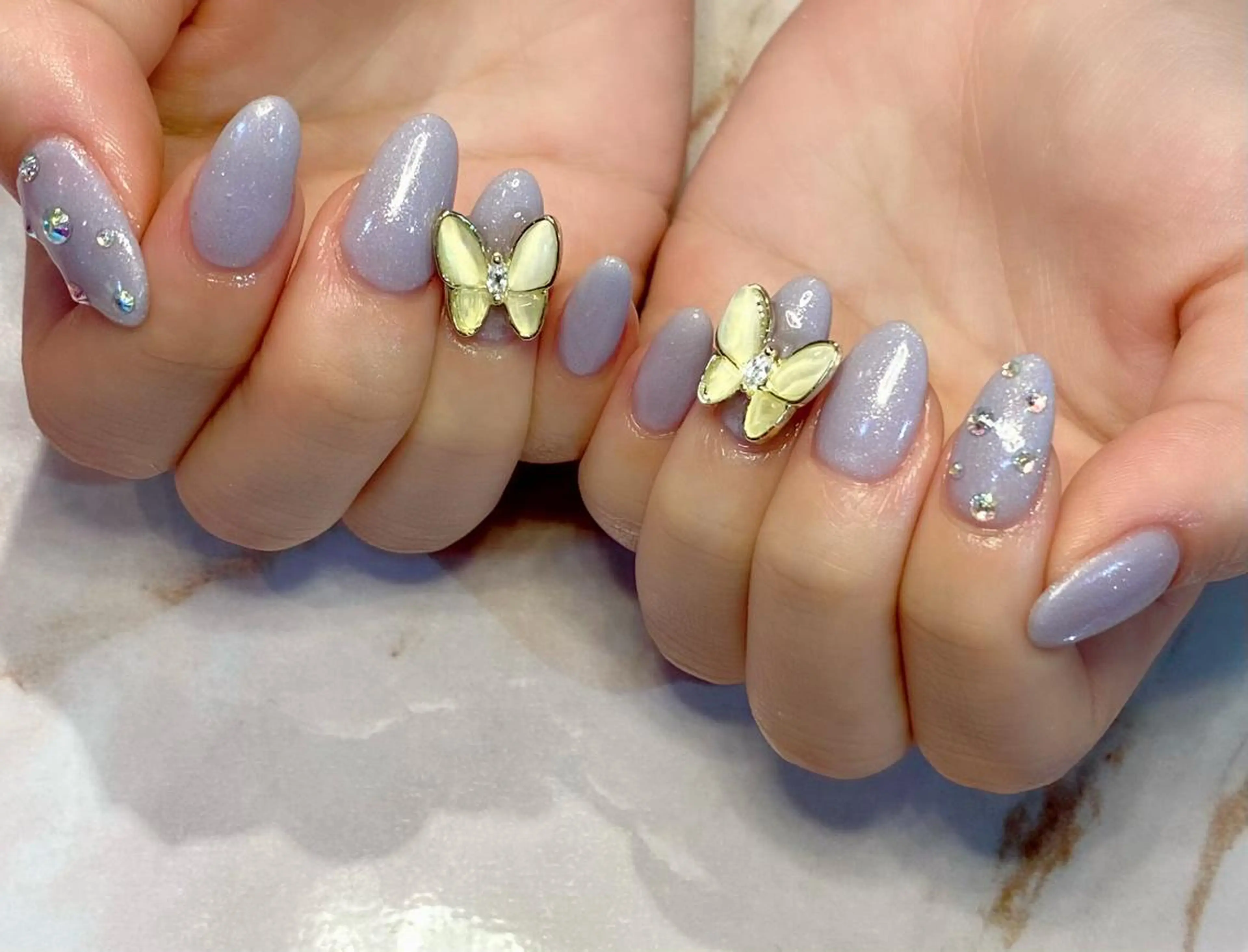 ネイル ストーンネイル Lino+ ネイル&よもぎ蒸しのネイルデザイン