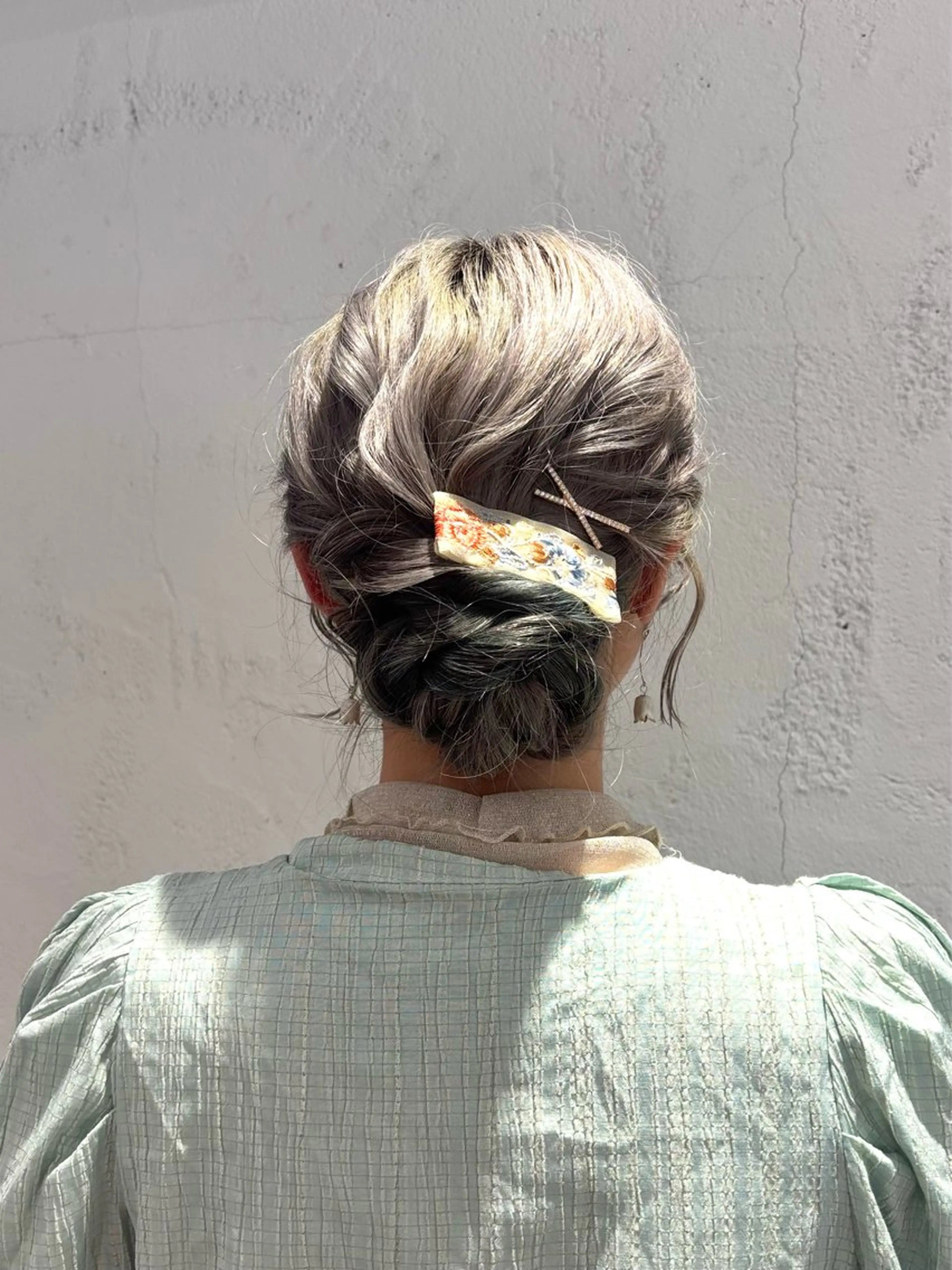 【平日限定】  .*･ﾟヘアメ 、ヘアアレンジ･*.  お団子、シニヨンヘア🌼 お呼ばれヘア、お出かけ前にぜひ♡の写真