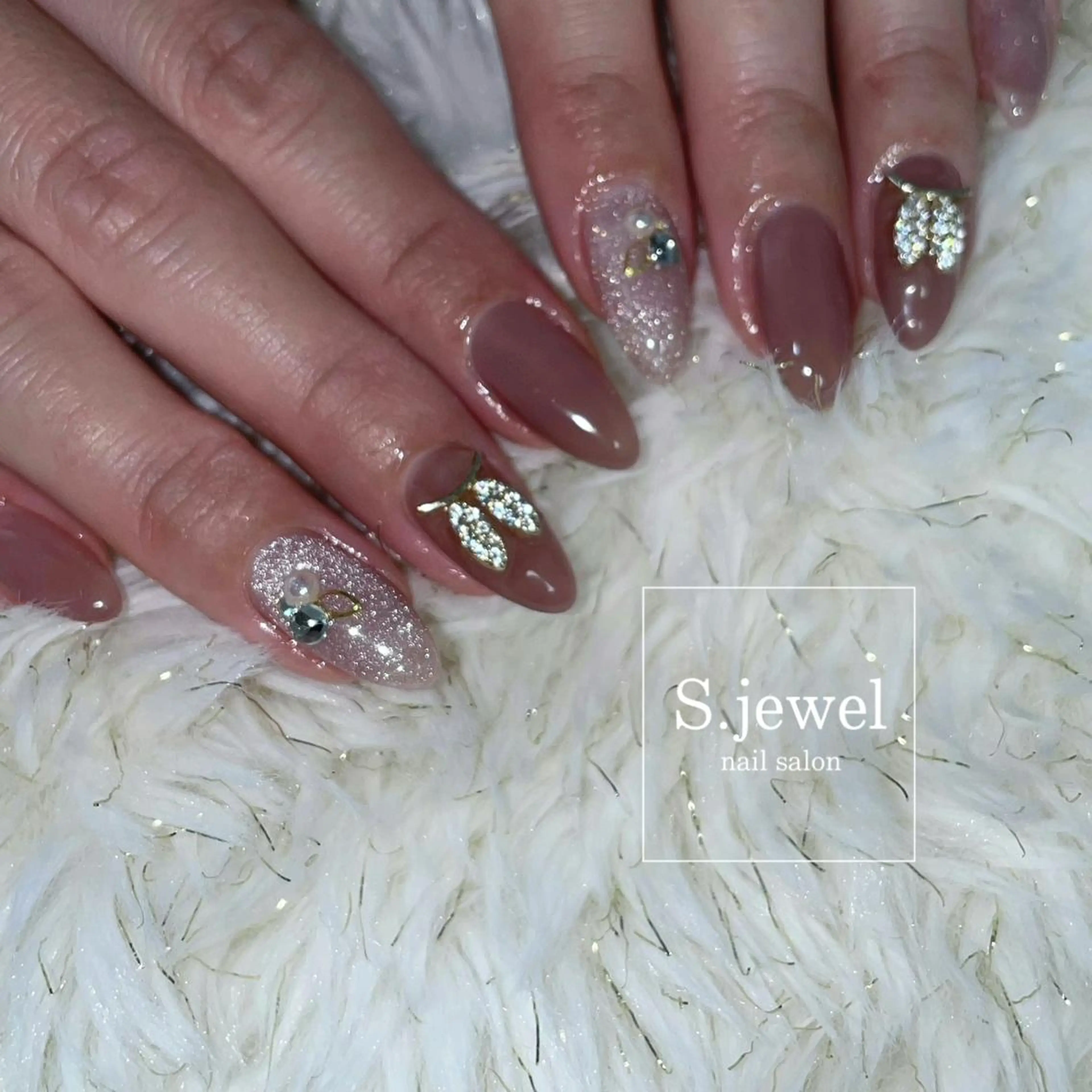 ネイル S. JEWELのネイルデザイン