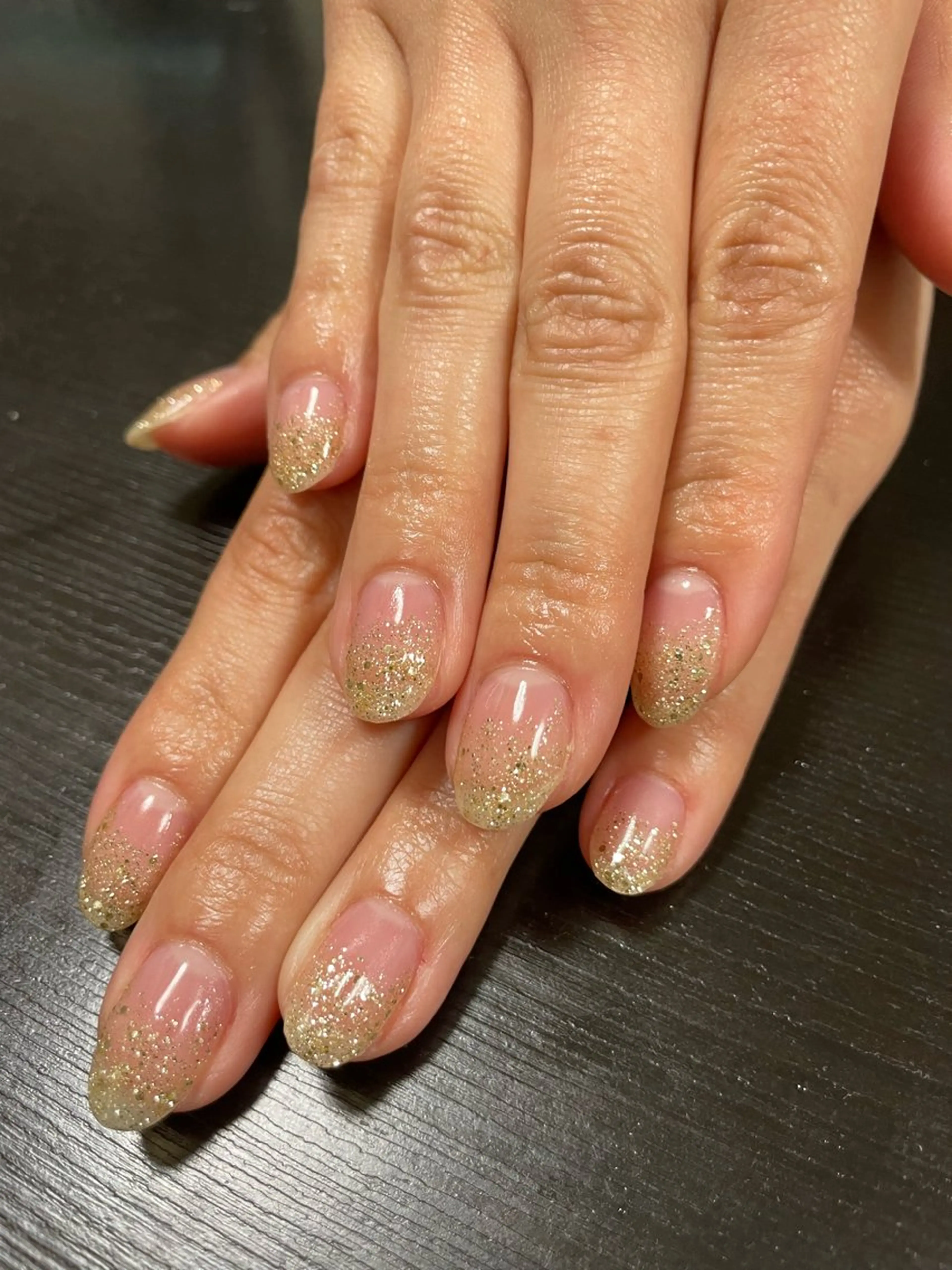 ネイル グラデーション ラメ(グリッター) ラメグラデーション Salon Kaleaの眉毛・アイブロウイメージ