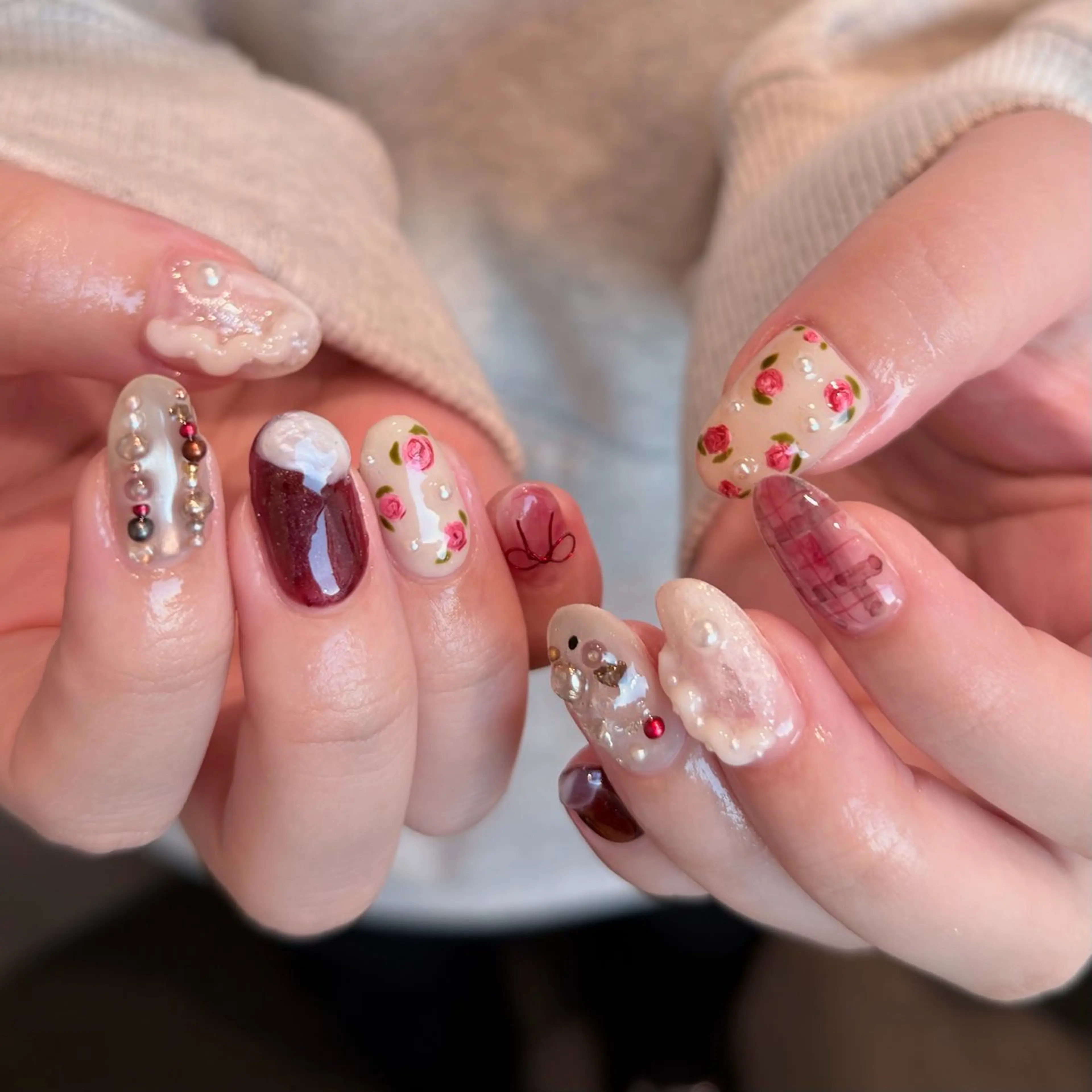 ネイル ハンドネイル 🎀 Hiyubi._.nail 🫧所属・🎀フェイ フェイ🫧💗のネイルデザイン