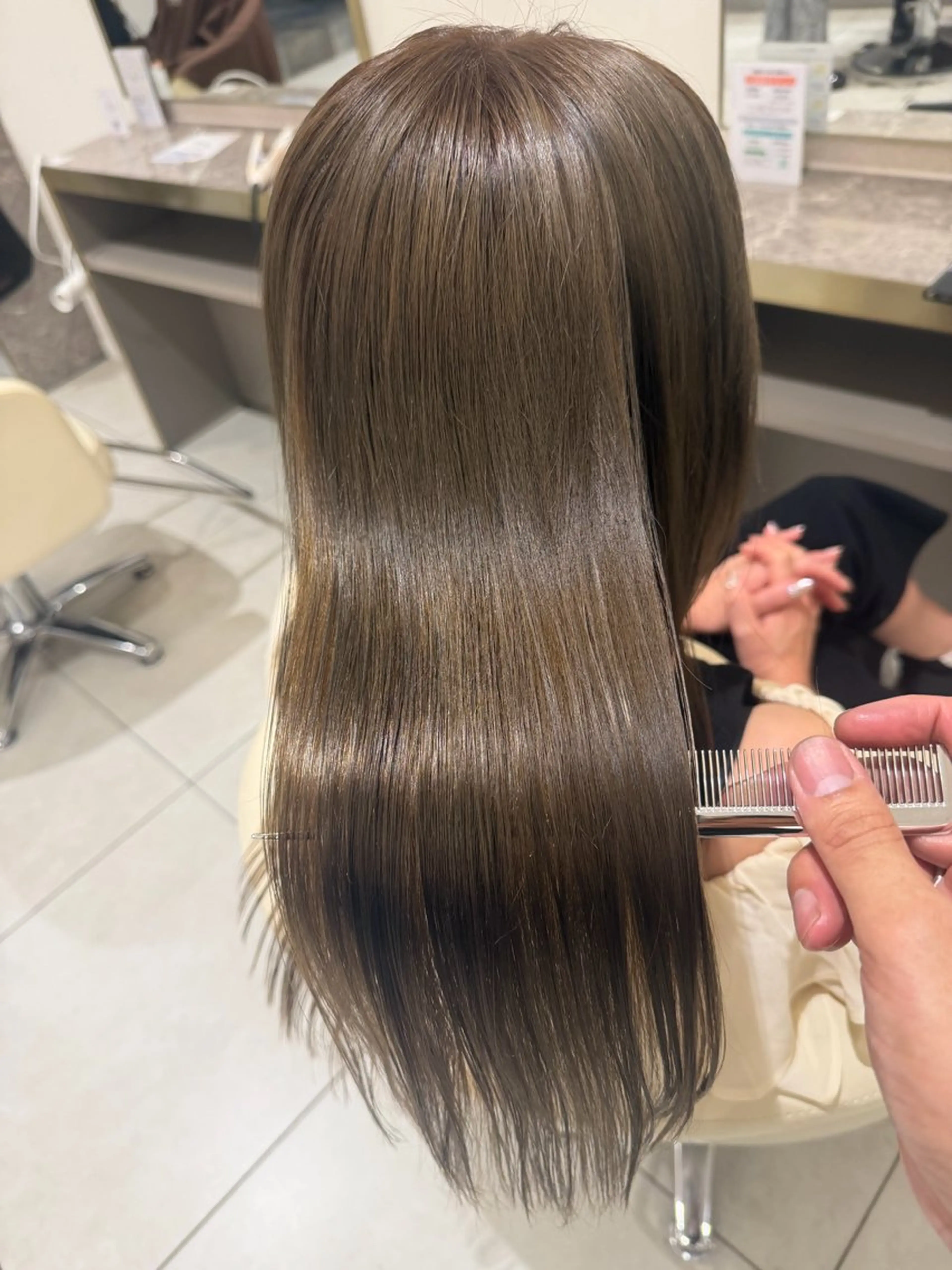 ロング カラー 透明感カラー 髪質改善 トリートメント ヘアカラー トリートメント 渡辺 亮/ 白髪ぼかし/髪質改善のヘアスタイル