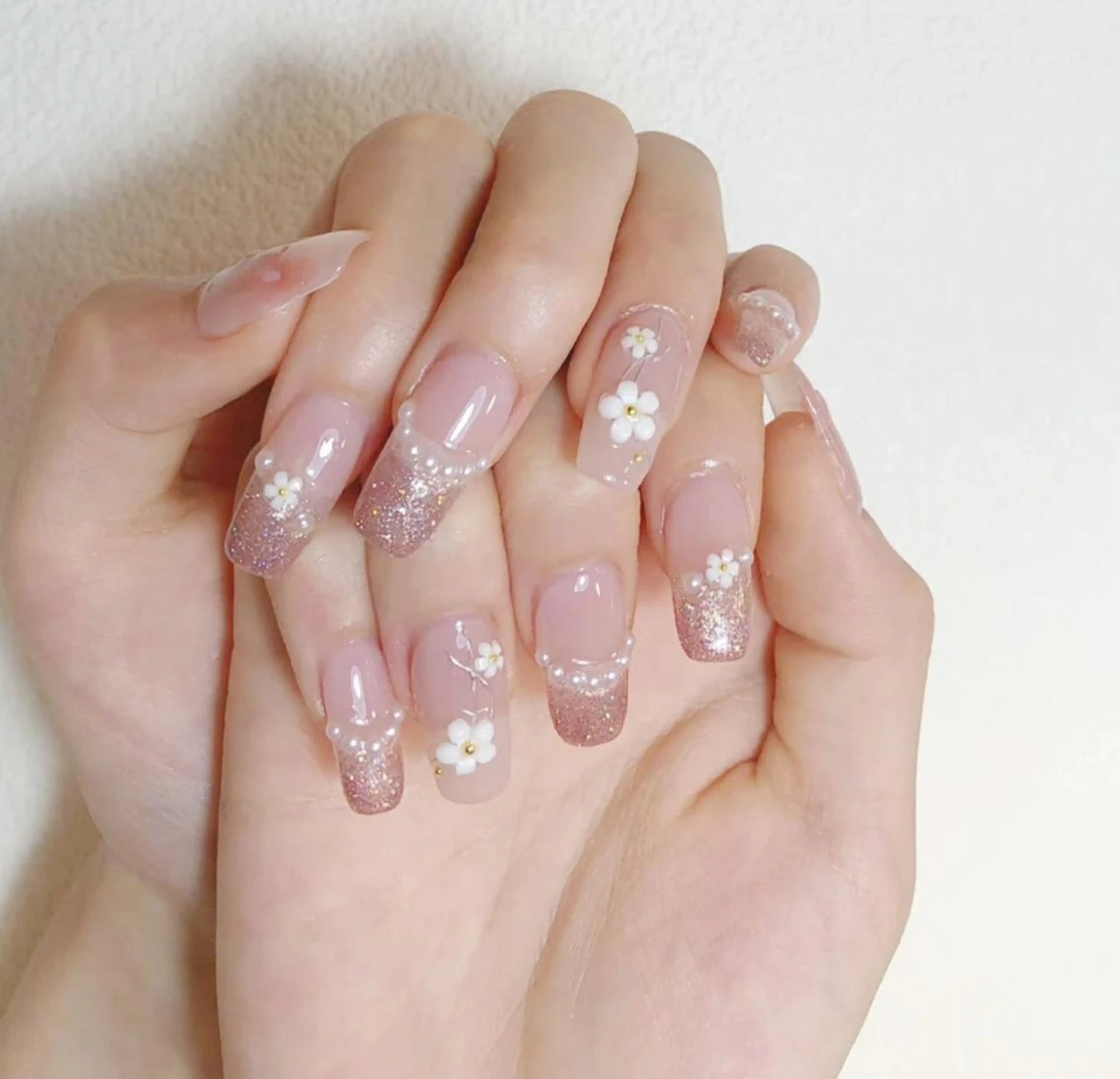 ネイル アートネイル 長さ出し ネイルチップ Queens momoのネイルデザイン