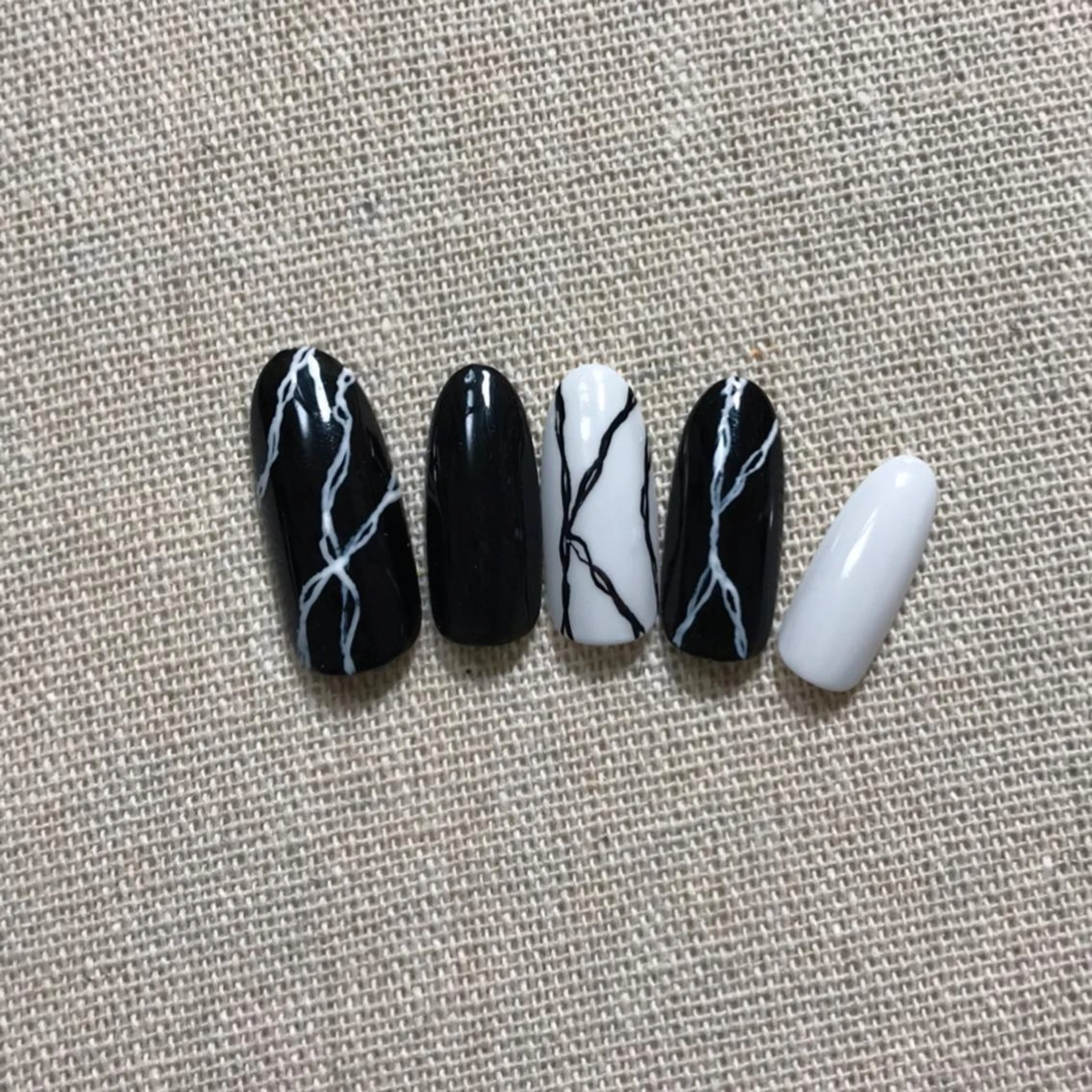 ネイル ハンドネイル 💅chainail _aiのネイルデザイン