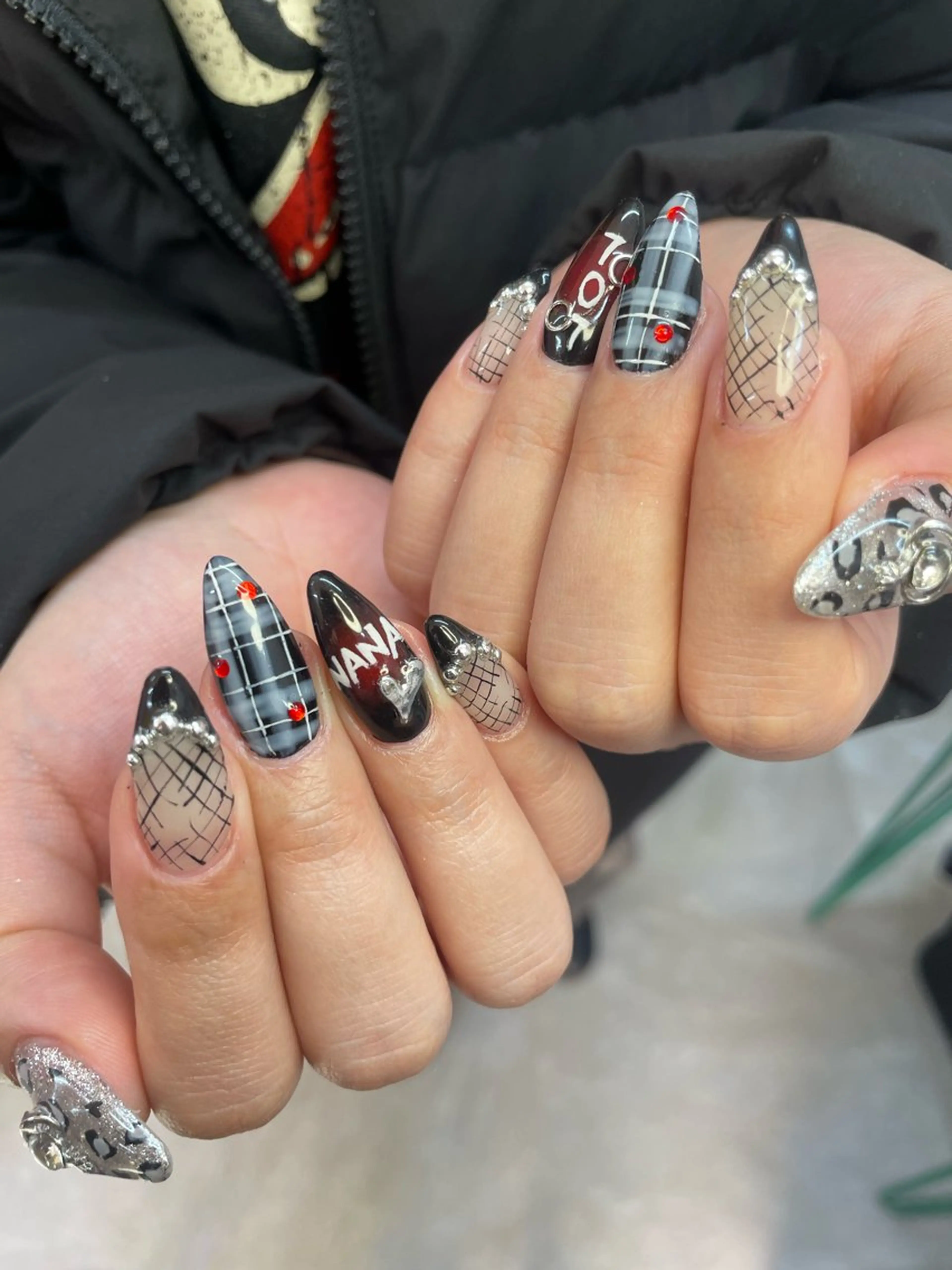 ネイル ハンドネイル ひめか🫁 推し概念・個性派のネイルデザイン