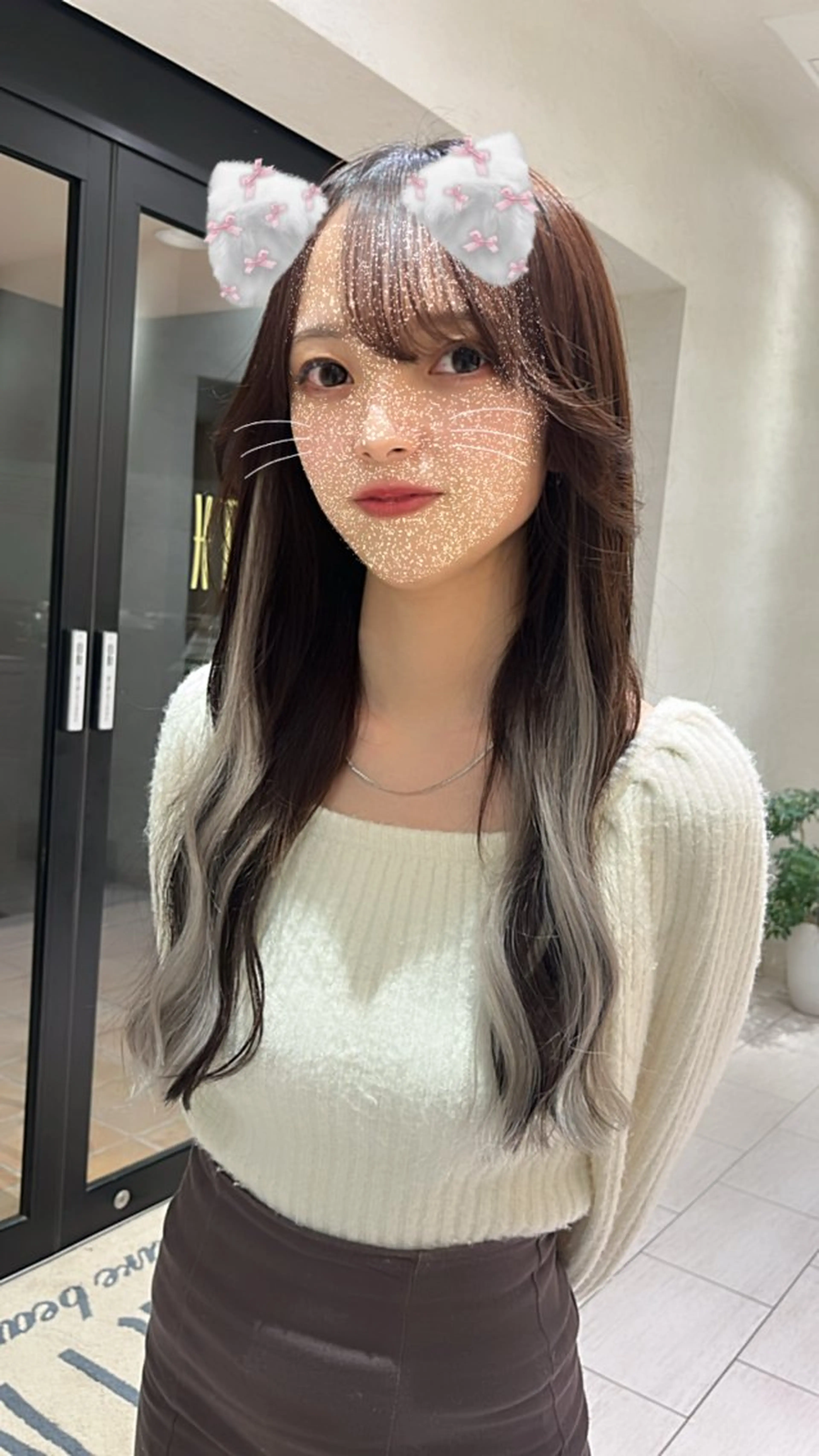 ロング エクステ 倉科夏奈 カラー/エクステのヘアスタイル