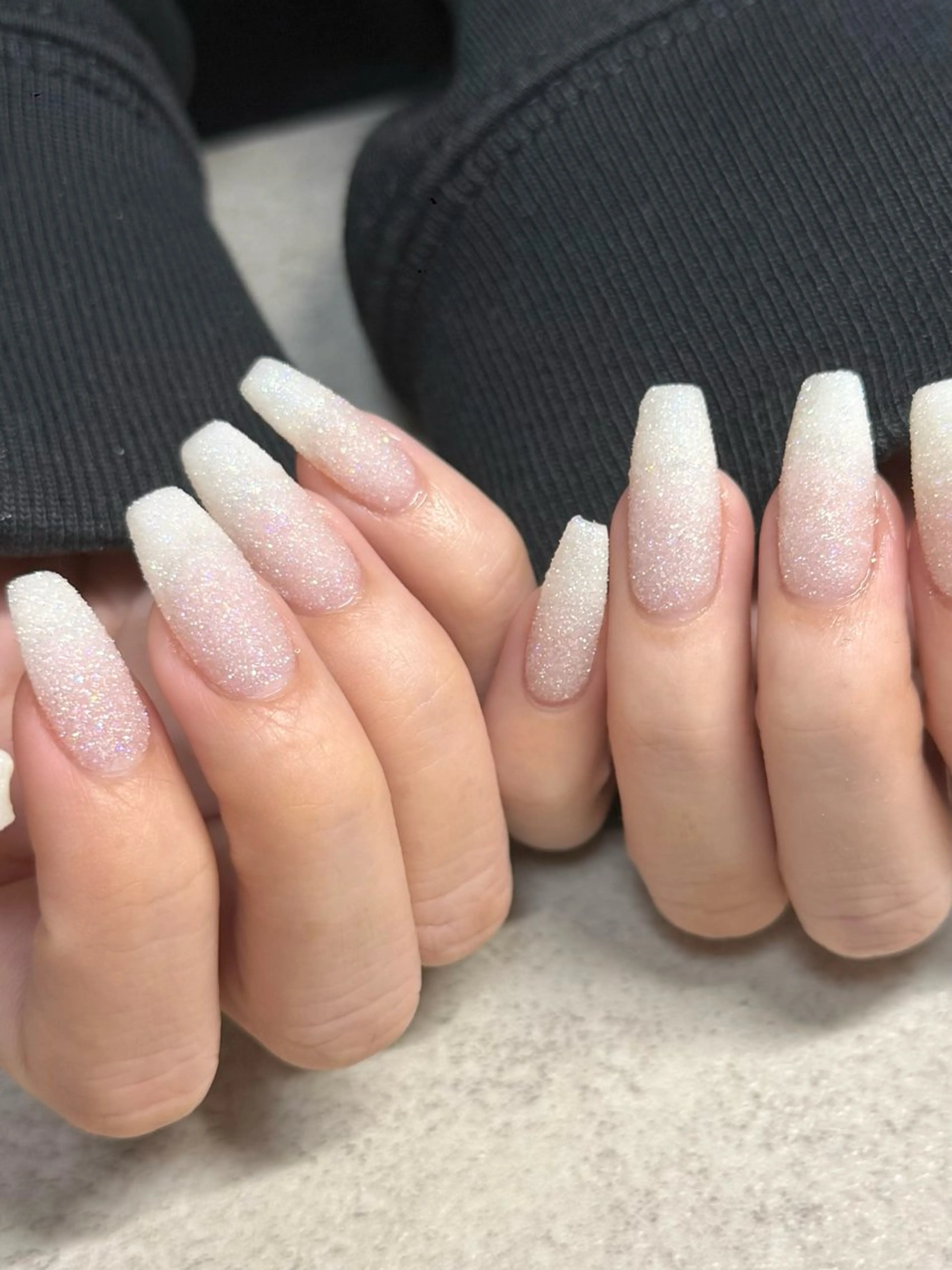 カラー ハンドネイル ネイルルーム チャームのネイルデザイン