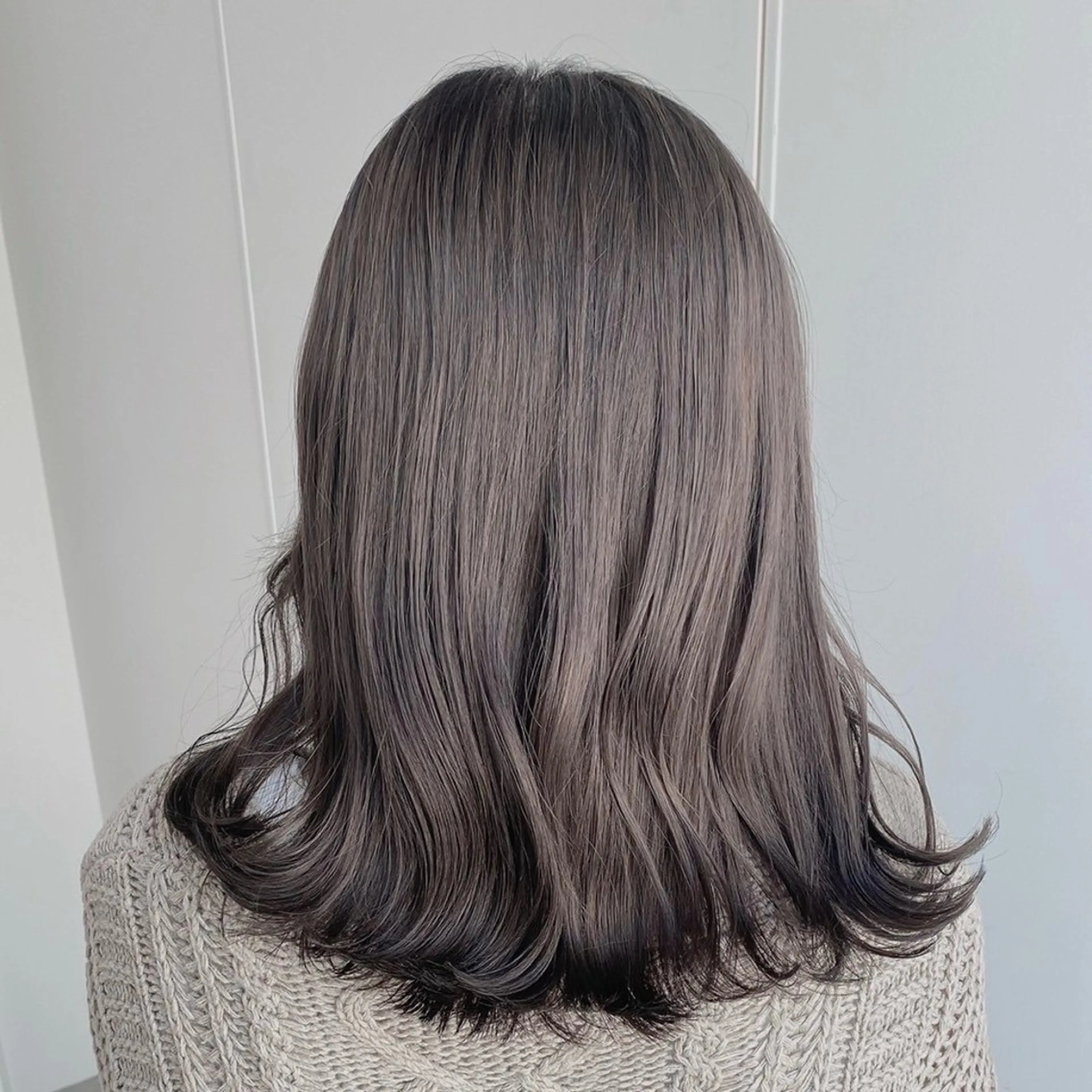 ミディアム カラー ヘアカラー トリートメント 透明感/グレージュ/ ベージュ/るな🪽のヘアスタイル