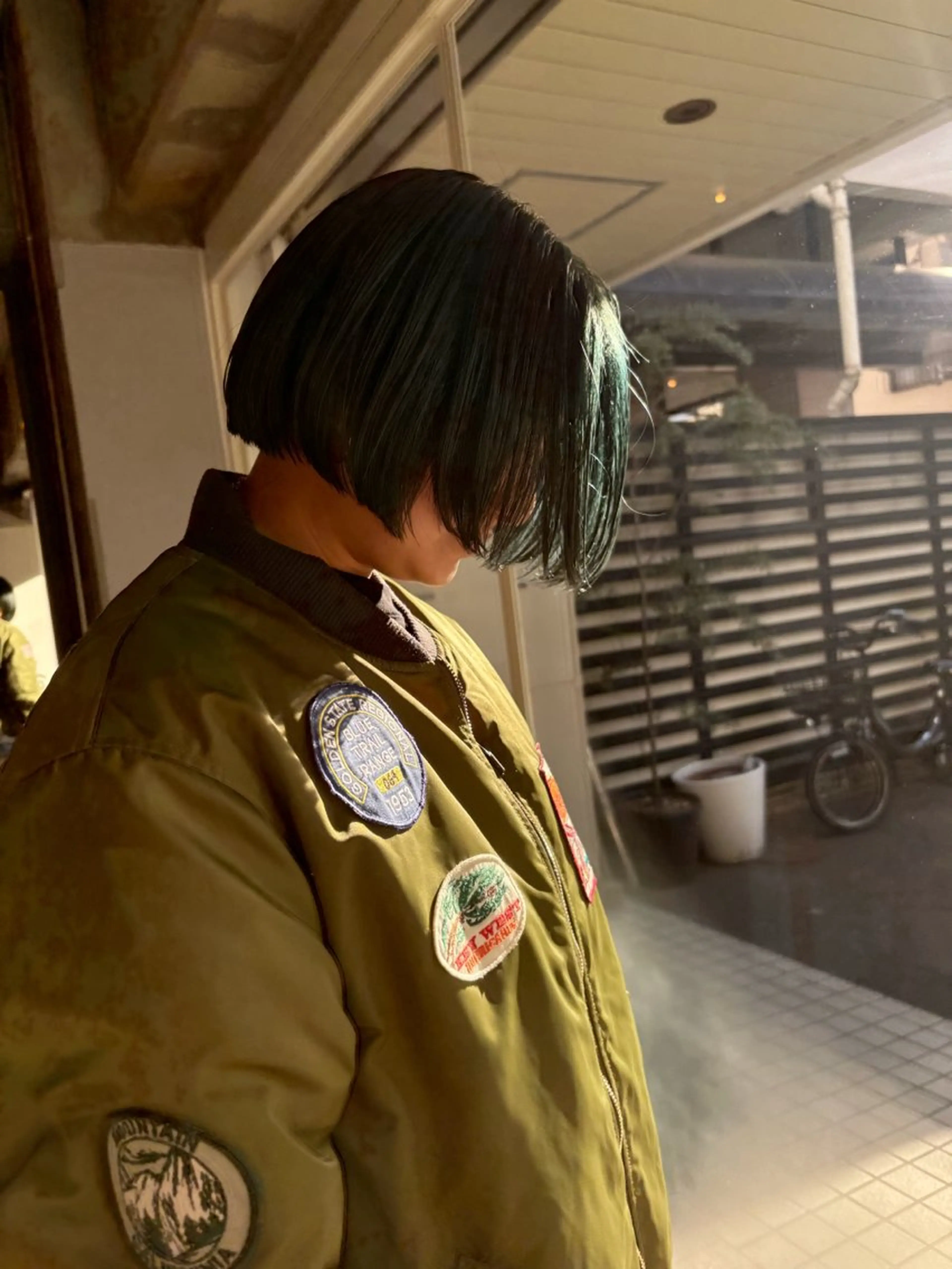 ショート mirai/レイヤー ボブ/デザインのヘアスタイル