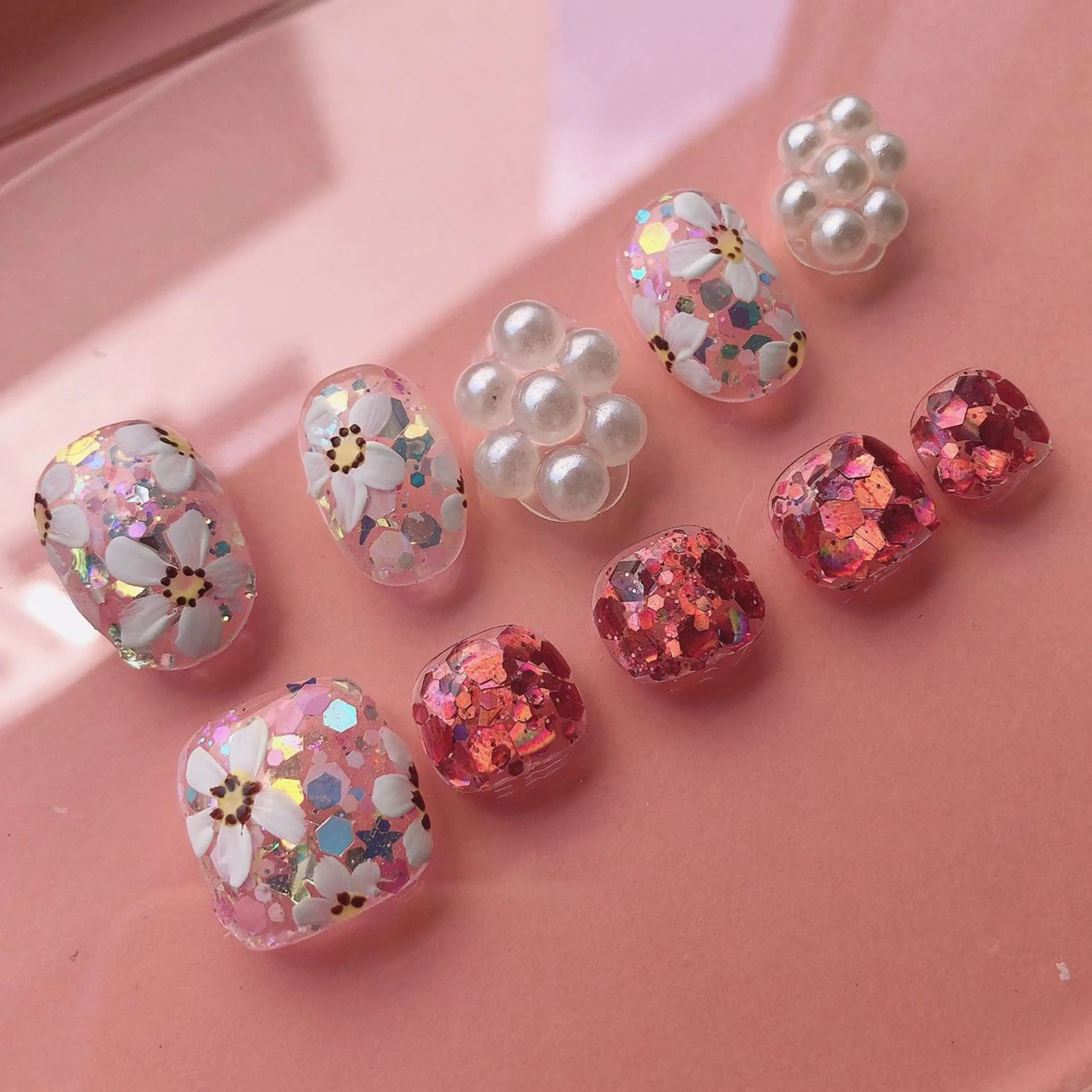 ネイル アートネイル フットネイル mano nella manoのネイルデザイン